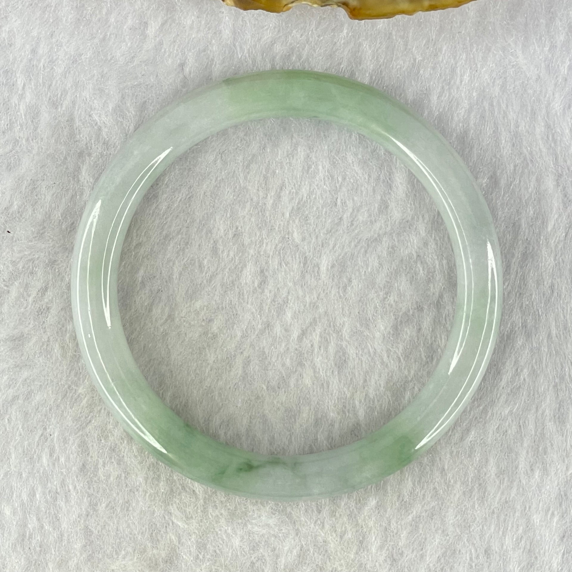 Type A Lavender and Green Jadeite Bangle Internal Diameter 44.0mm 15.58g 6.1 by 6.1mm (Very Very Fine Internal Line) - Huangs Jadeite and Jewelry Pte Ltd