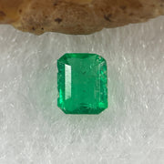 Natural Colombia Vivid Green Emerald (Beryl) Cut-Cornered Rectangular  Step cut 0.48ct 5.2 by 4.3 by 2.9mm - Huangs Jadeite and Jewelry Pte Ltd