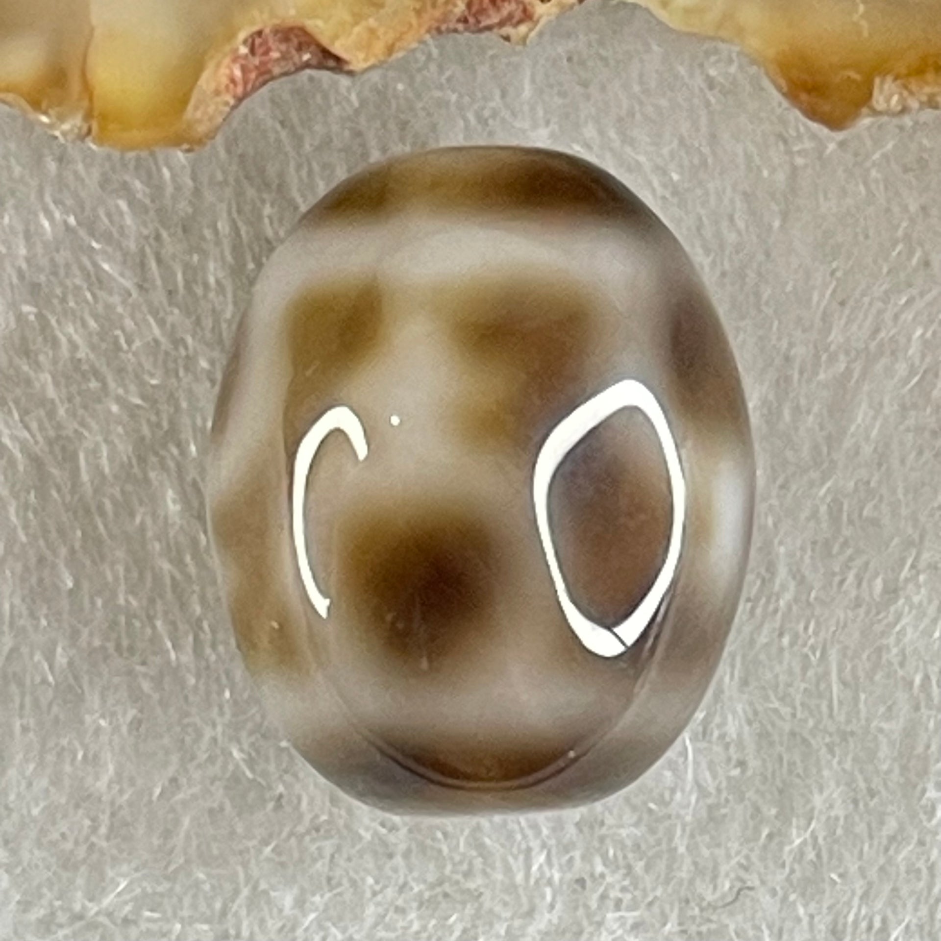 Natural Powerful Tibetan Old Oily Agate 4 Nectar Vessel Dzi Bead Heavenly Master (Tian Zhu) 花蜜容器天珠 2.63g 14.1 by 11.3mm - Huangs Jadeite and Jewelry Pte Ltd