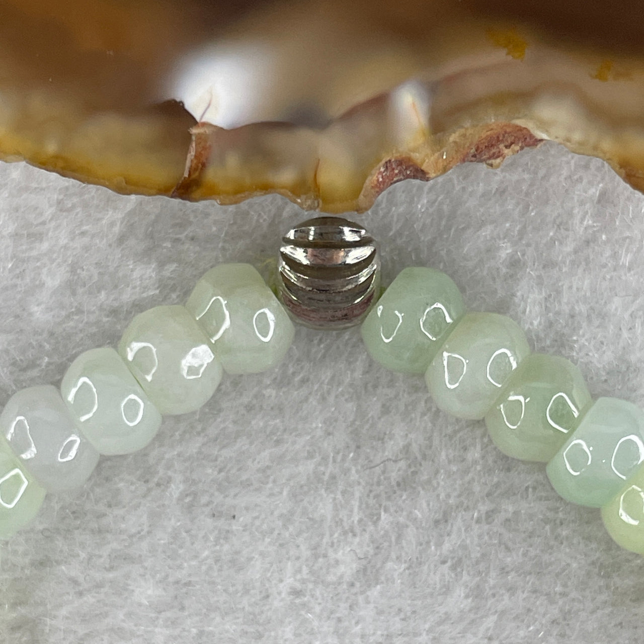 Type A Green with Faint Green, Red, Brownish Jadeite Beads Bracelet 10.75g 14.5cm 5.7mm 45Beads - Huangs Jadeite and Jewelry Pte Ltd