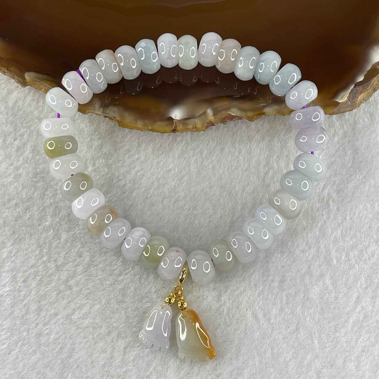 Natural Type A Light Lavender Light Green with Yellow Jadeite Donut Shape Beads with Light Lavender and Green with Yellow Jadeite Pair of Foot in Gold Color Charm 14.0 by 9.3 by 4.2mm Bracelet 34.35g 16cm 9.3mm 36 Beads