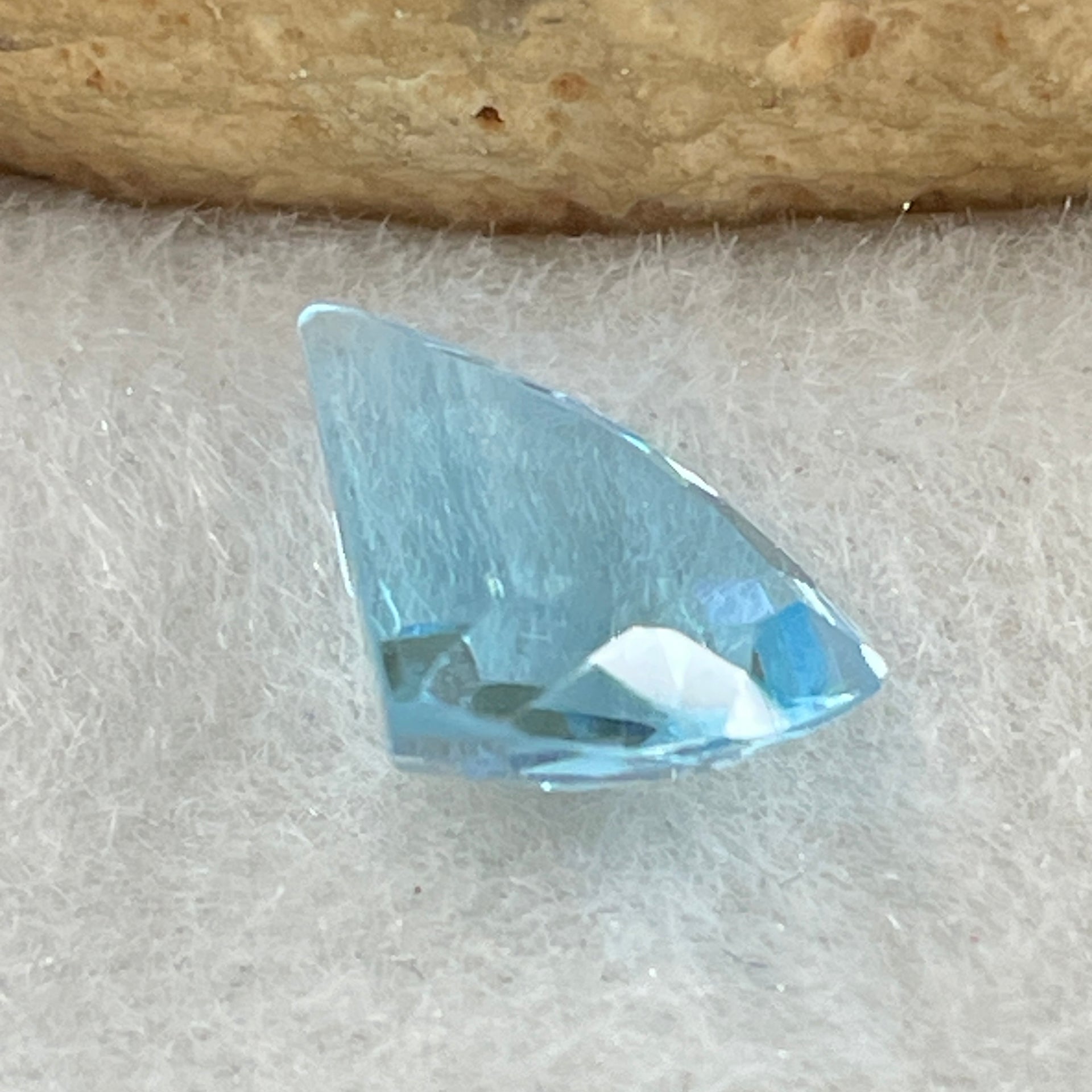 Natural Sky Blue Topaz Trillion Shape 2.86ct 10.9 by 9.0 by 5.0mm - Huangs Jadeite and Jewelry Pte Ltd