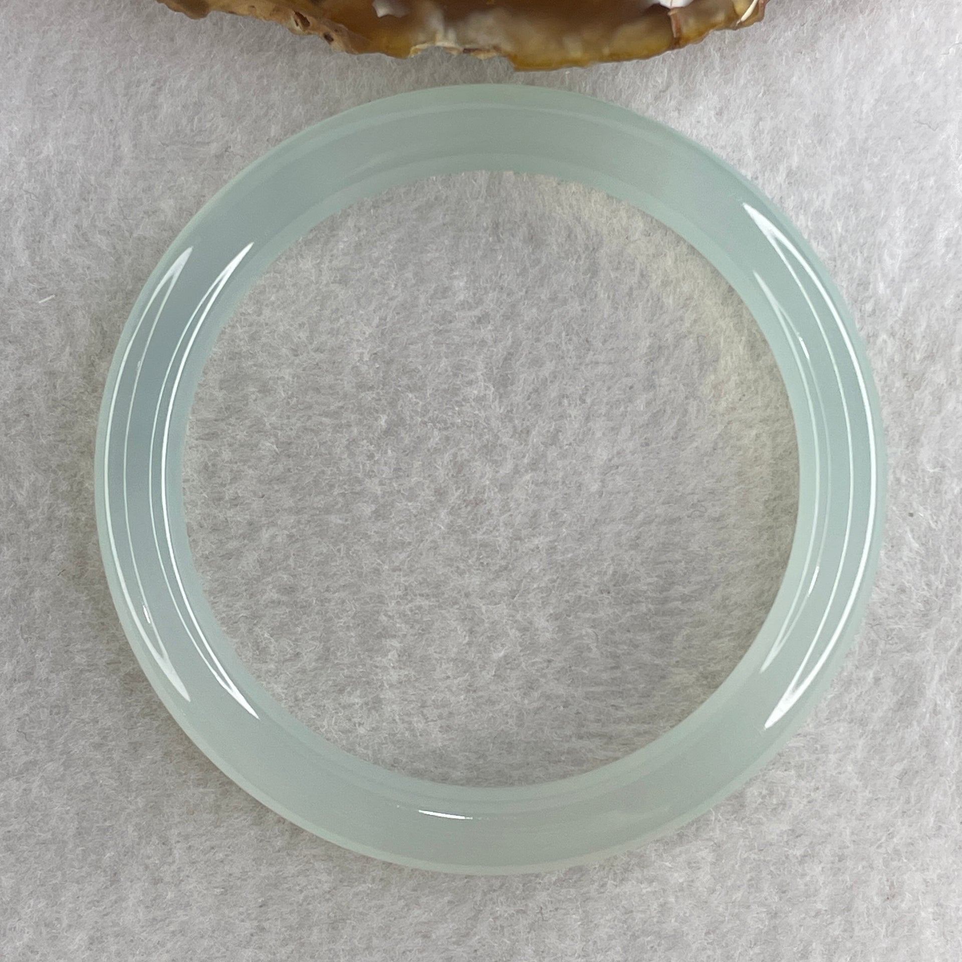 Natural Light Green Agate Bangle 27.77g Internal Diameter57.8mm 8.0 by 8.0mm (Perfect) - Huangs Jadeite and Jewelry Pte Ltd