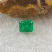 Natural Colombia Green Emerald (Beryl) Cut-Cornered Rectangular step cut 0.55ct 5.0 by 4.6 by 3.4mm - Huangs Jadeite and Jewelry Pte Ltd