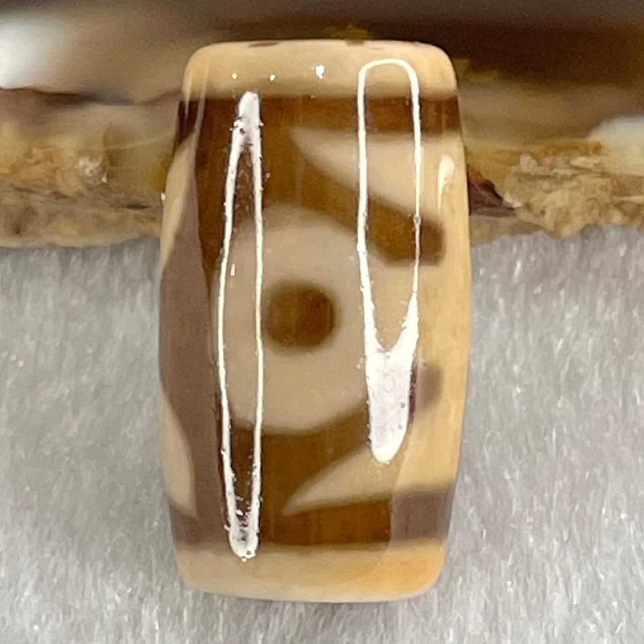 Natural Powerful Tibetan Old Oily Agate Patina Guiren Tairen Human Dzi Bead Totem Amulet Heavenly Master (Tian Zhu) 贵人天诛 4.91g 20.7 by 11.8mm - Huangs Jadeite and Jewelry Pte Ltd