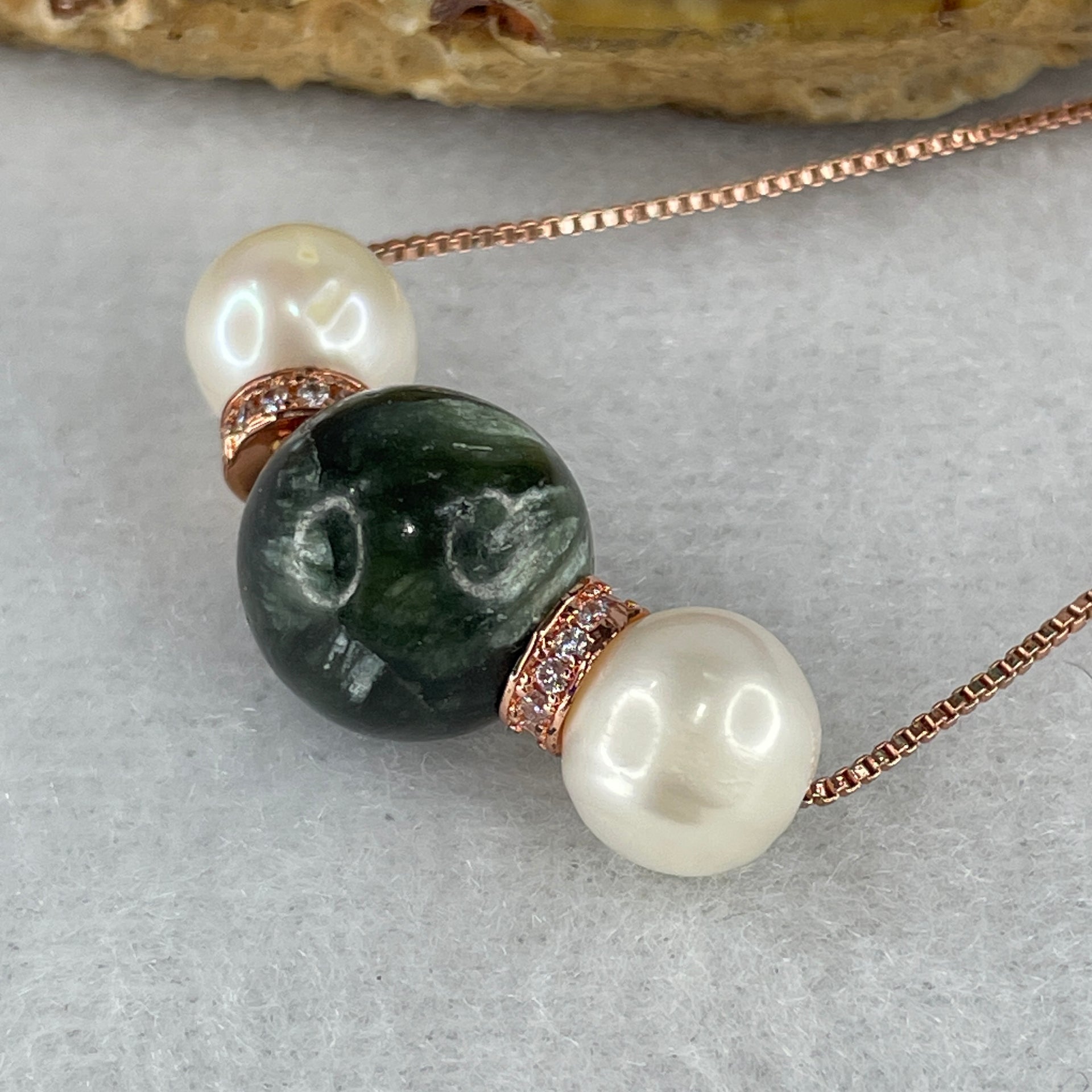 Natural Green Seraphinite Bead with Faux Pearl Necklace 7.11g 42cm 12.4mm 1 Bead - 8.6m 2 Beads - Huangs Jadeite and Jewelry Pte Ltd