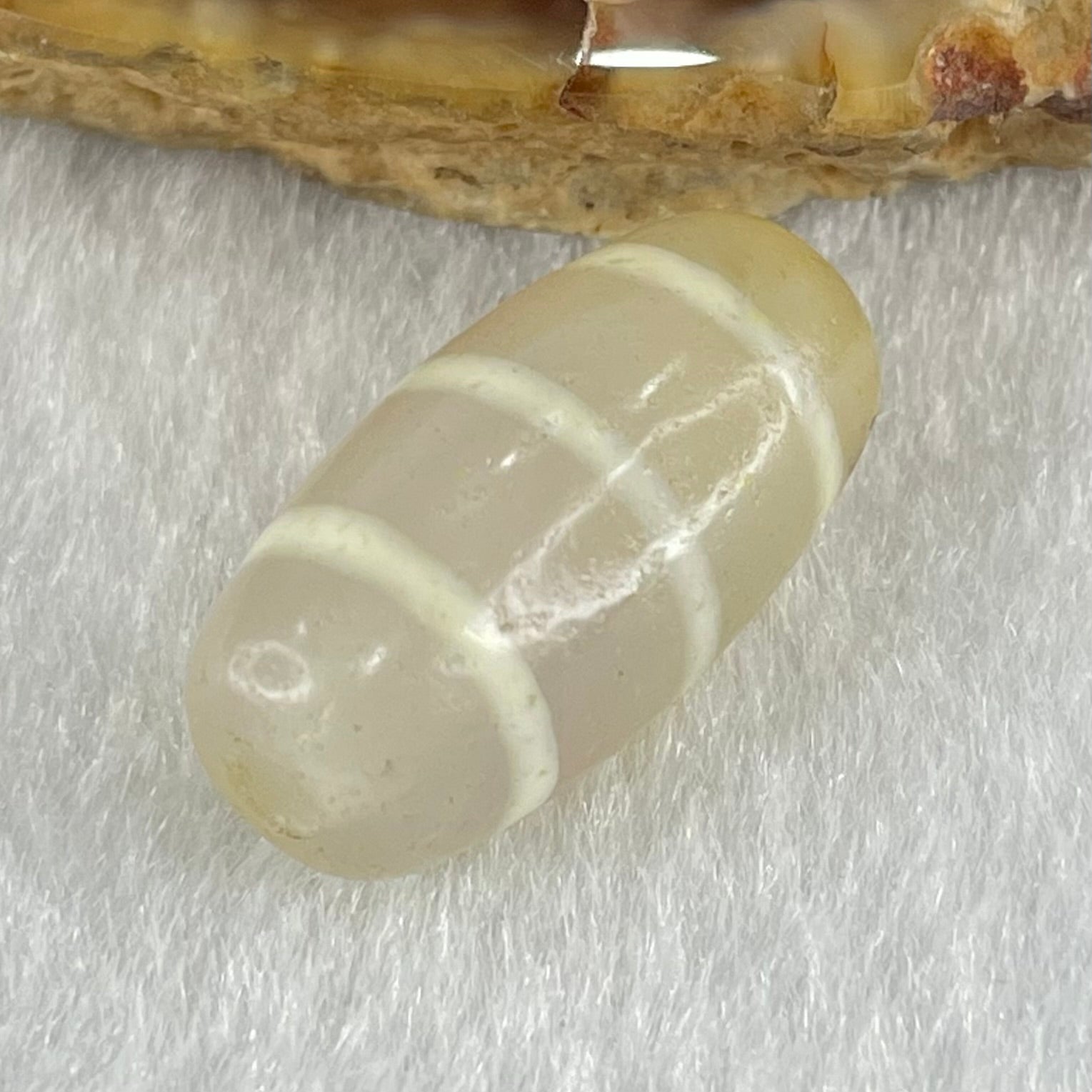 Natural Powerful Tibetan Old Oily Agate 3-Lines Dzi Bead Heavenly Master (Tian Zhu) 三行天诛 3.03g 19.9 by 10.3mm - Huangs Jadeite and Jewelry Pte Ltd