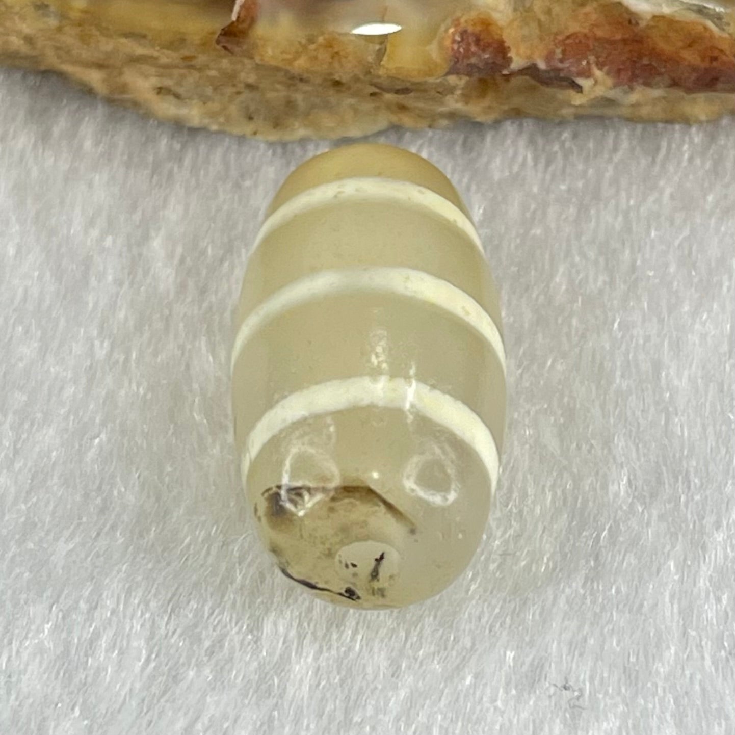 Natural Powerful Tibetan Old Oily Agate 3-Lines Dzi Bead Heavenly Master (Tian Zhu) 三行天诛 3.40g 19.9 by 10.5mm - Huangs Jadeite and Jewelry Pte Ltd