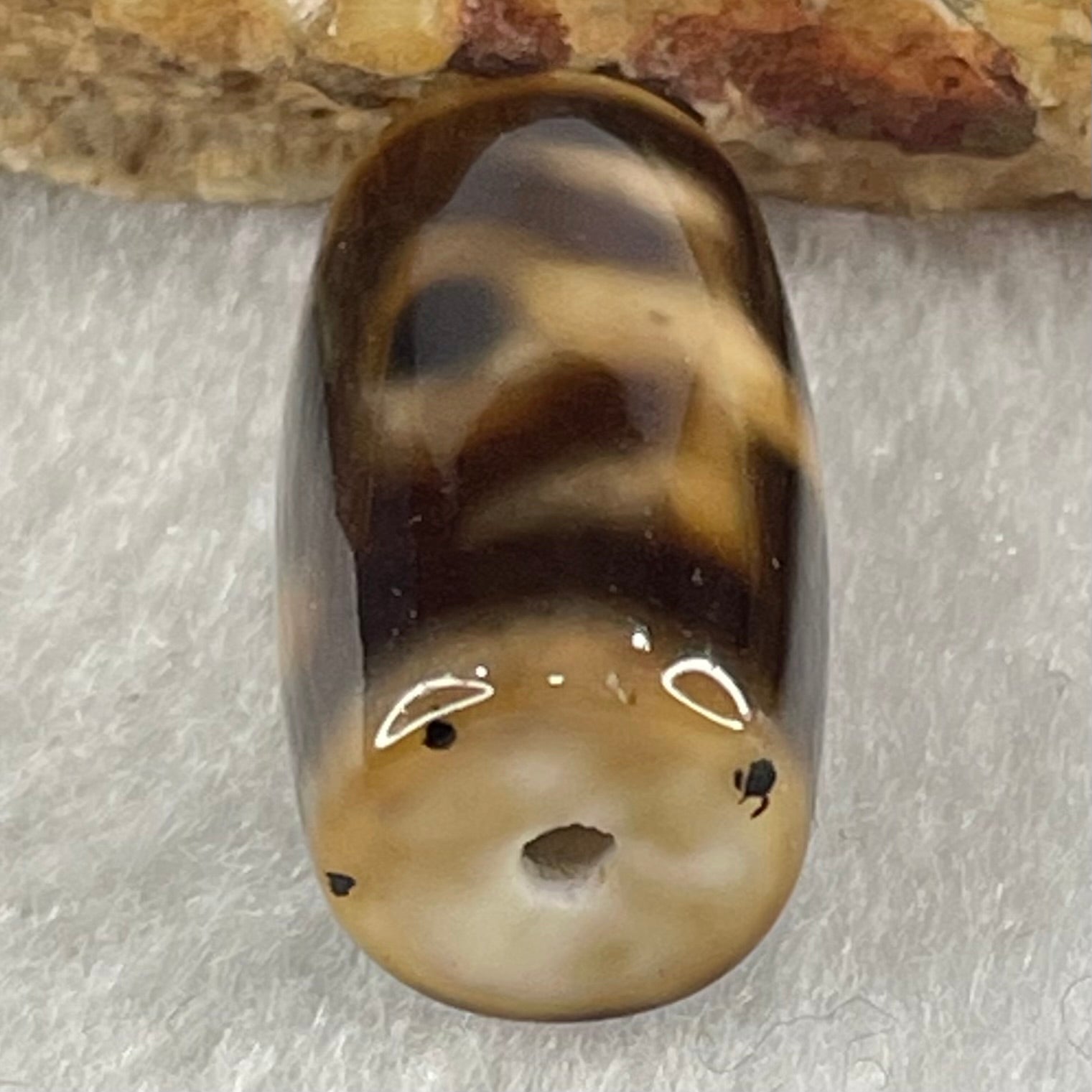 Natural Powerful Tibetan Old Oily Agate Patina Guiren Tairen Human Dzi Bead Totem Amulet Heavenly Master (Tian Zhu) 贵人天诛 4.86g 20.2 by 11.6mm - Huangs Jadeite and Jewelry Pte Ltd