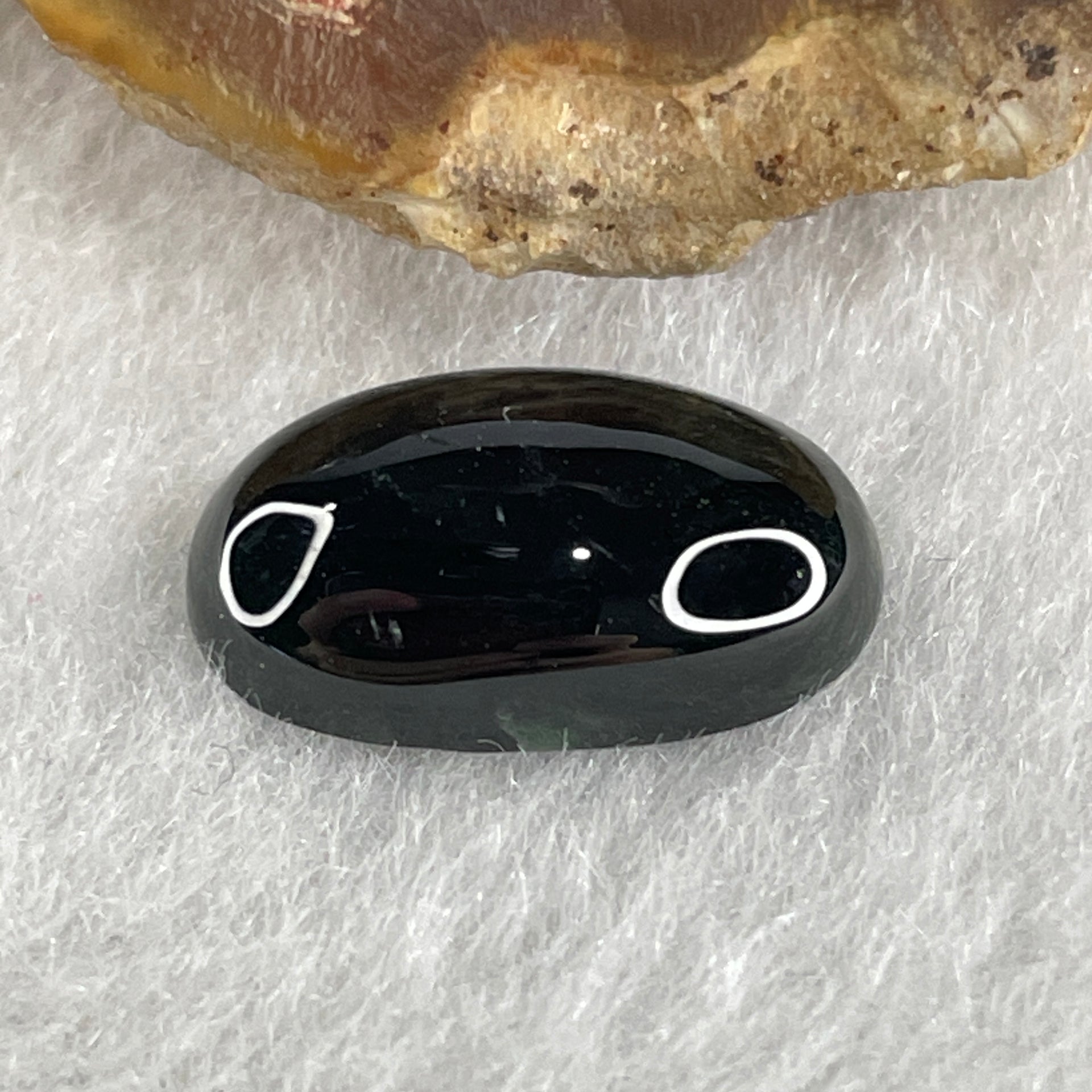 Type A Translucent Black Omphacite Jadeite Round Cabouchon Stone For Setting 1.27g 15.1 by 8.9 by 4.7mm - Huangs Jadeite and Jewelry Pte Ltd