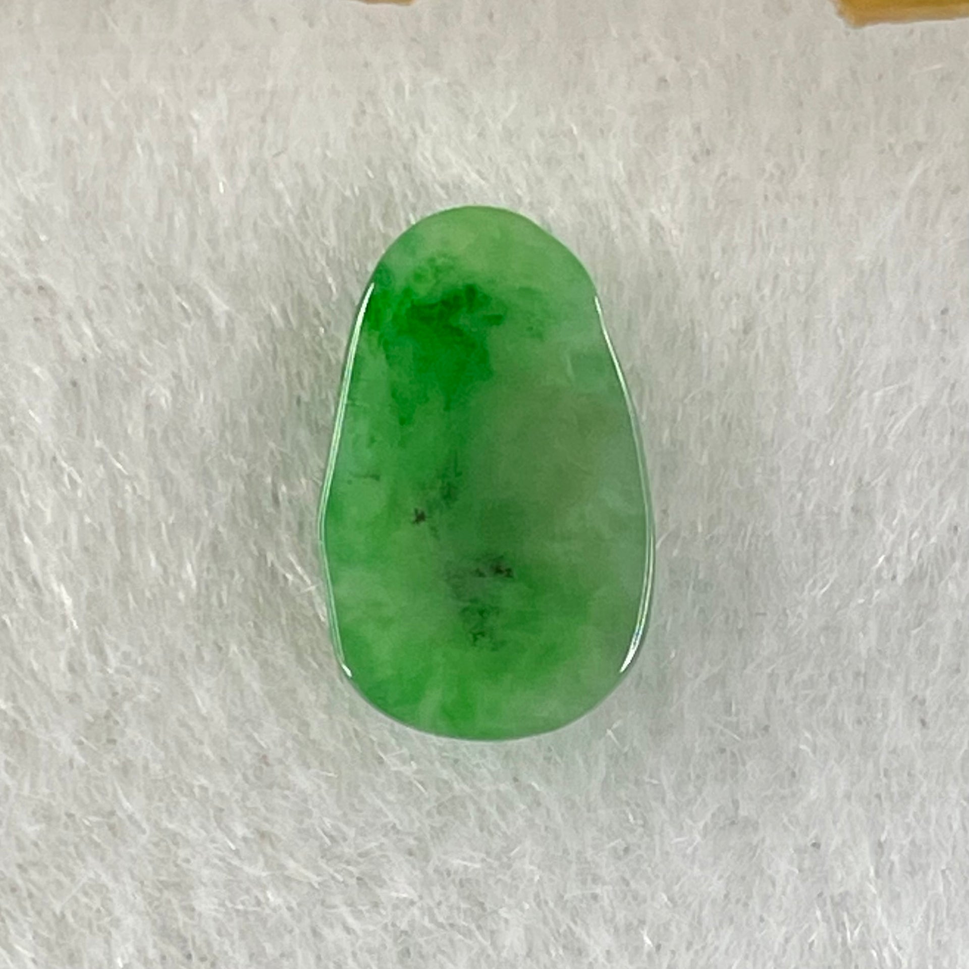 Type A Old Mine Spicy Green Jadeite Ruyi Charm Stone For Setting 0.59g 13.3 by 8.2 by 2.5mm - Huangs Jadeite and Jewelry Pte Ltd