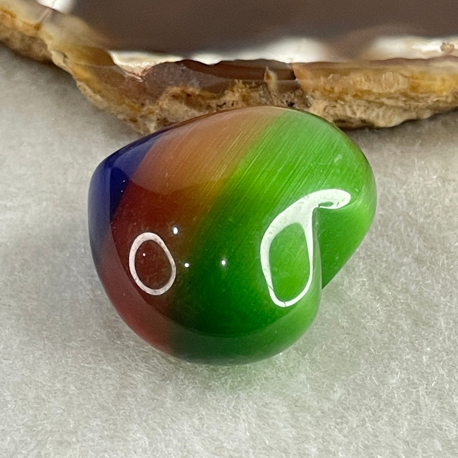 Natural Green with Red and Blue Cats Eye Glass Mini Heart Shape Display 17.49g 30.3 by 25.4 by 16.1mm - Huangs Jadeite and Jewelry Pte Ltd