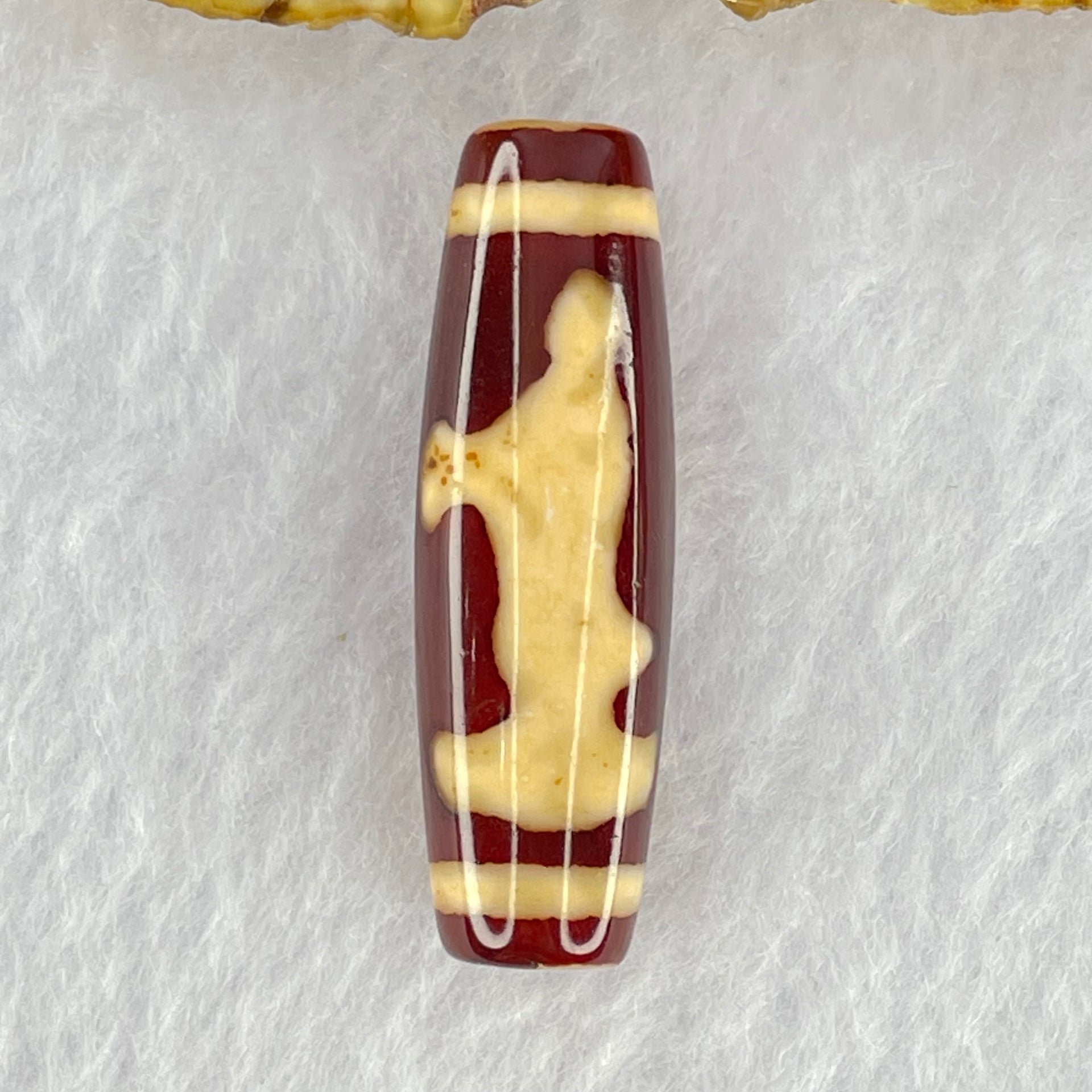 Natural Powerful Tibetan Old Oily Red and Yellowish White Agate Guan Yin Dzi Bead Heavenly Master (Tian Zhu) 观音天诛 8.83g 38.7 by 12.2mm - Huangs Jadeite and Jewelry Pte Ltd