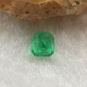 Natural Colombia Green Emerald (Beryl) Cut-Cornered Rectangular step cut 0.66ct 5.5 by 5.2 by 3.0mm - Huangs Jadeite and Jewelry Pte Ltd