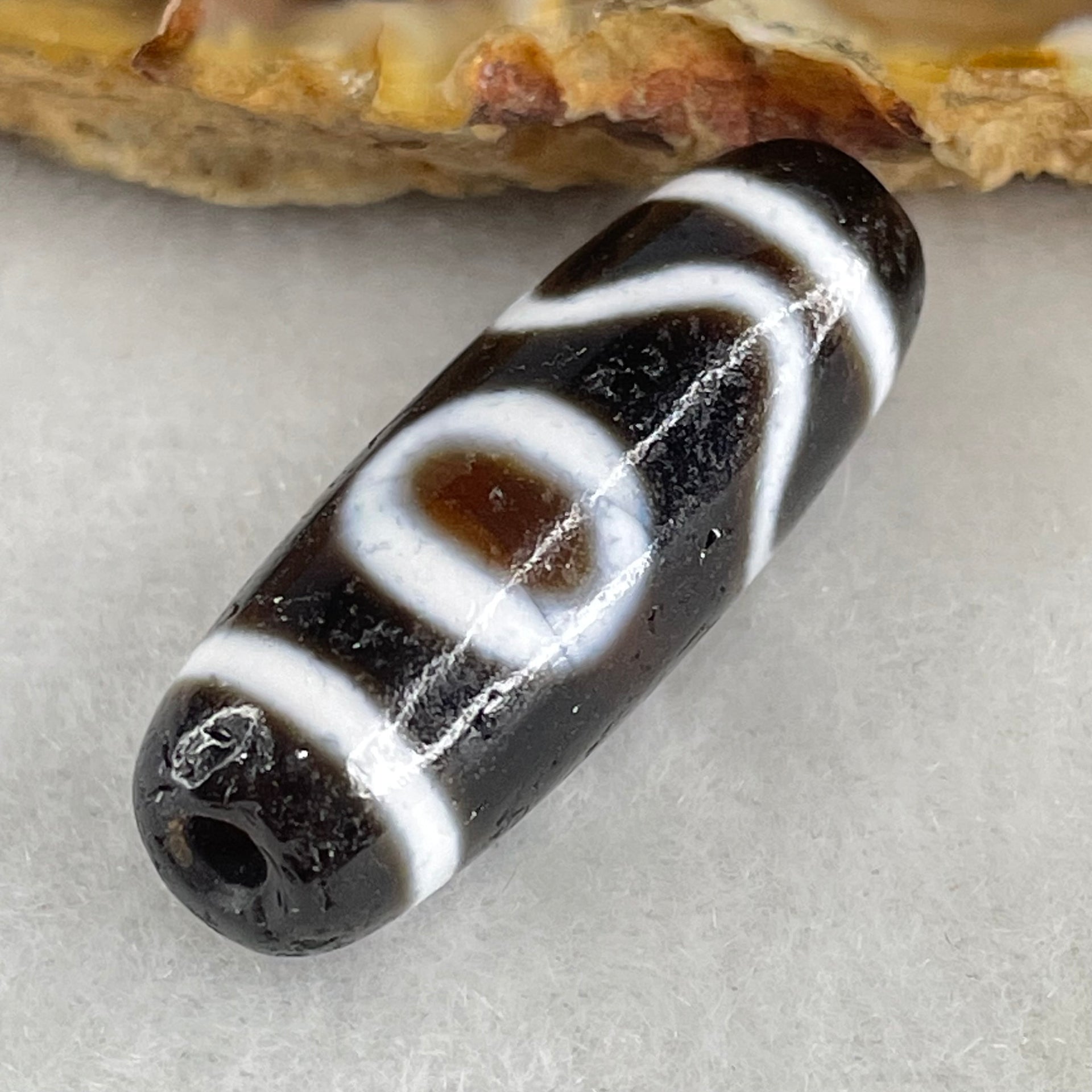 Natural Powerful Tibetan Old Oily Agate Sky Door Serenity 1 Eye Dzi Bead Heavenly Master (Tian Zhu) 一眼天诛 4.52g 28.8 by 10.3mm - Huangs Jadeite and Jewelry Pte Ltd