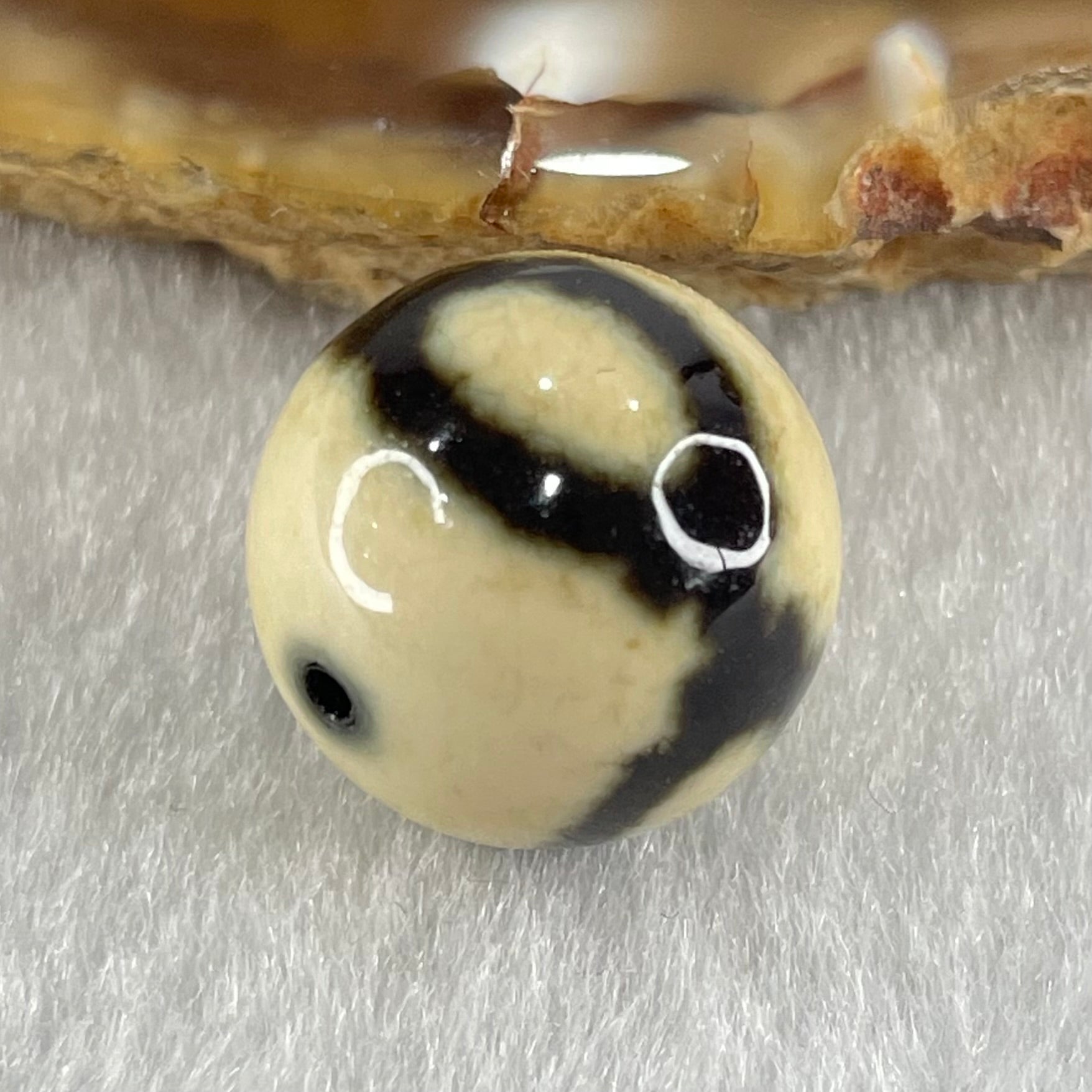 Natural Powerful Tibetan Old Oily Yellowish White with Black Agate 3 Eyes Dzi Bead Heavenly Master (Tian Zhu) 三眼天诛 4.04g 14.5mm - Huangs Jadeite and Jewelry Pte Ltd