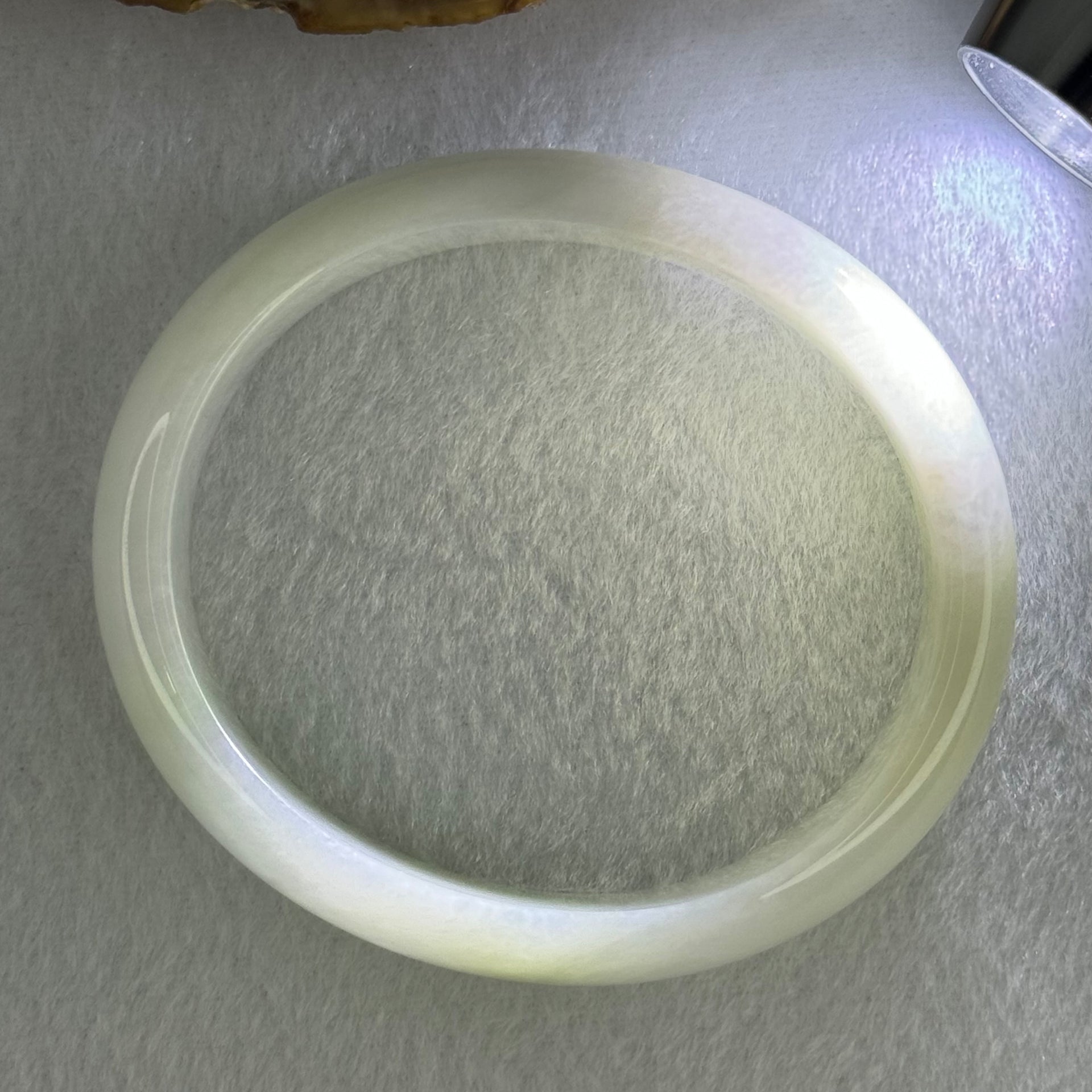 Type A Faint Lavender Green Jadeite Oval Bangle Internal Diameter 57.1mm 57.86g 17.3 by 6.9mm (Close to Perfect) - Huangs Jadeite and Jewelry Pte Ltd
