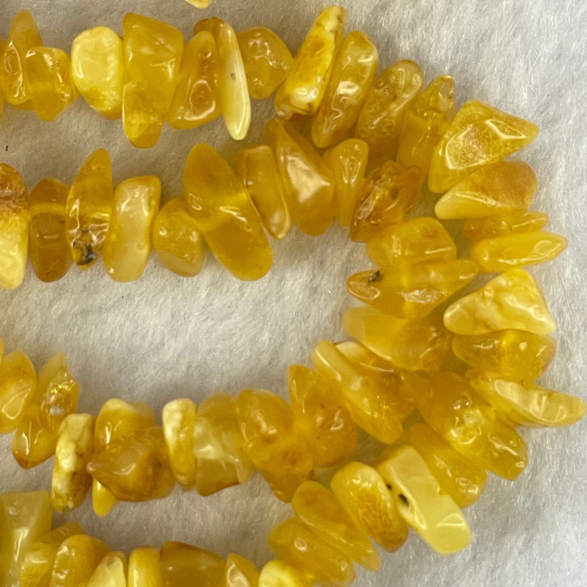 Natural Beeswax Raw Stone Irregular Beads Necklace 天然蜜蜂蜡原石项链 26.66g 46cm 13.7 by 8.5 by 4.5mm, 7.4 by 7.2 by 4.4mm 127pcs - Huangs Jadeite and Jewelry Pte Ltd