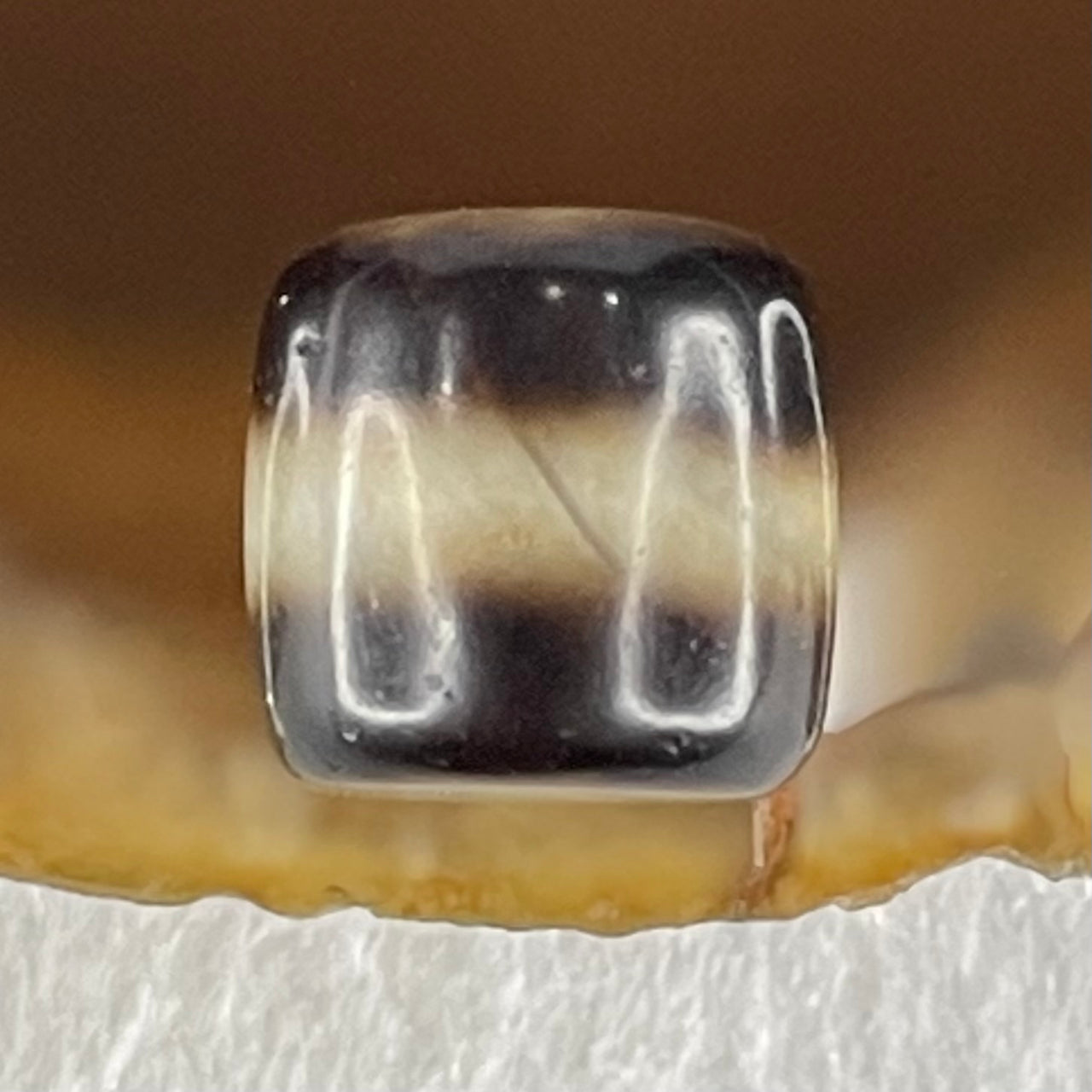 Natural Powerful Tibetan Old Oily Agate 1 Lines Dzi Bead Heavenly Master (Tian Zhu) 2.13g 10.4 by 10.7mm - Huangs Jadeite and Jewelry Pte Ltd