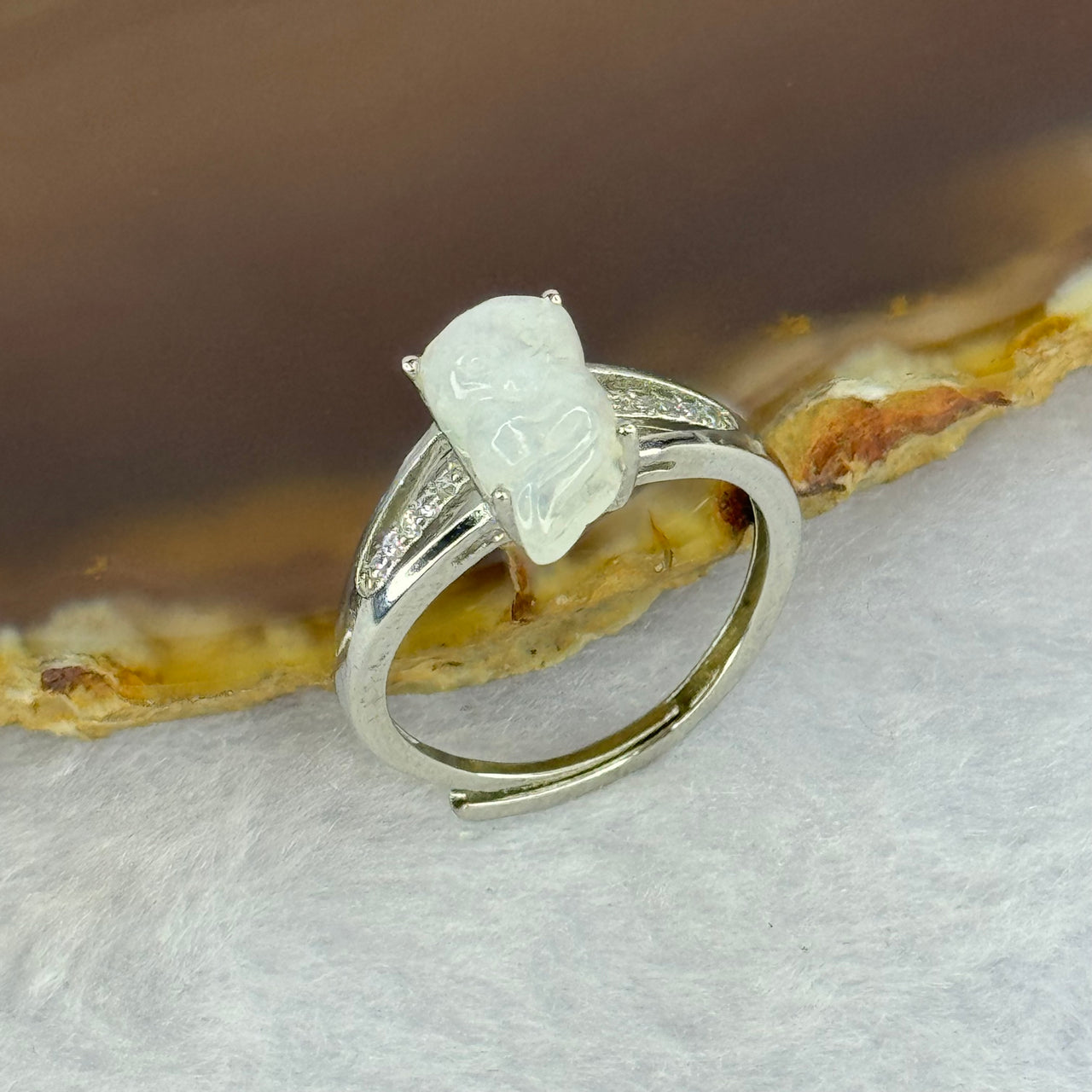 Natural Moonstone In S925 Sliver Ring (Adjustable Size) 1.79g 11.0 by 5.9 by 5.0mm - Huangs Jadeite and Jewelry Pte Ltd