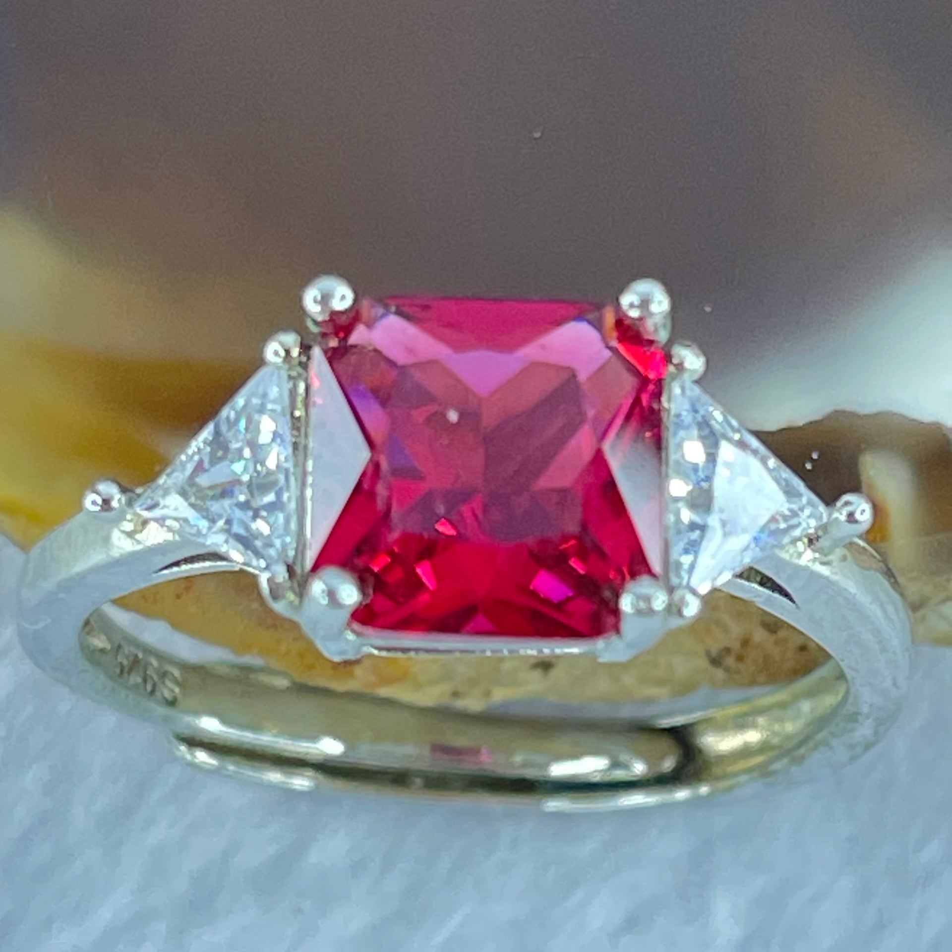 Red and Colourless Cubic Zirconia in S925 Sliver Ring (Adjustable Size) 1.85g 7.3 by 6.9 by 4.5mm - Huangs Jadeite and Jewelry Pte Ltd