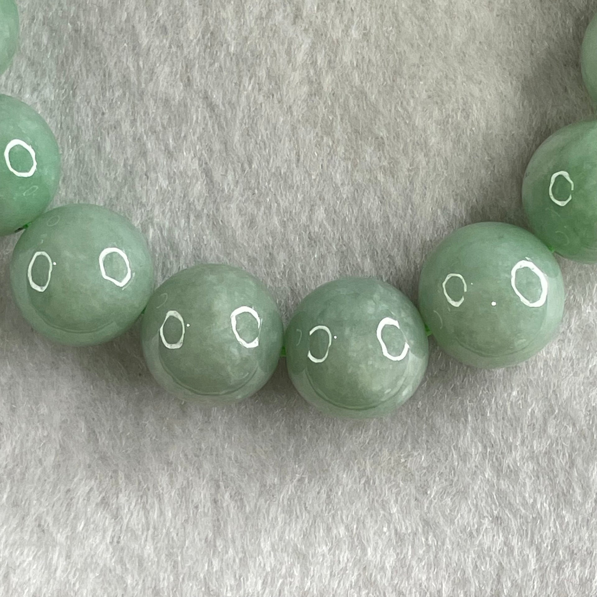 Type A Green Jadeite Beads Bracelet 60.01g 16.5cm 13.2mm 16 Beads - Huangs Jadeite and Jewelry Pte Ltd