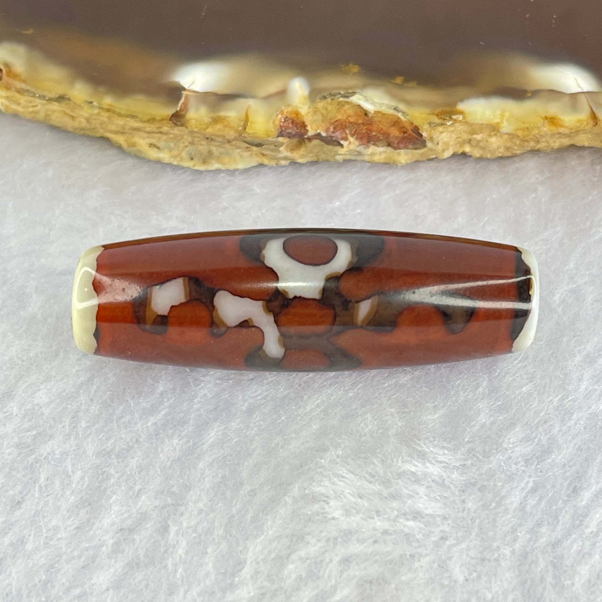 Natural Powerful Tibetan Old Oily Agate 5 Eyes Lightning Dzi Bead Heavenly Master (Tian Zhu) 五眼闪电天珠 8.47g 38.0 by 11.9mm - Huangs Jadeite and Jewelry Pte Ltd