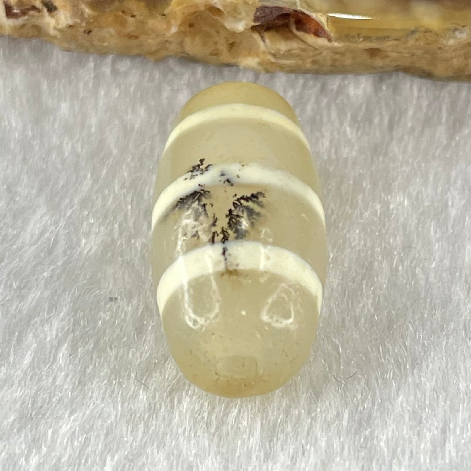 Natural Powerful Tibetan Old Oily Agate 3-Lines Dzi Bead Heavenly Master (Tian Zhu) 三行天诛 3.05g 20.0 by 10.1mm - Huangs Jadeite and Jewelry Pte Ltd