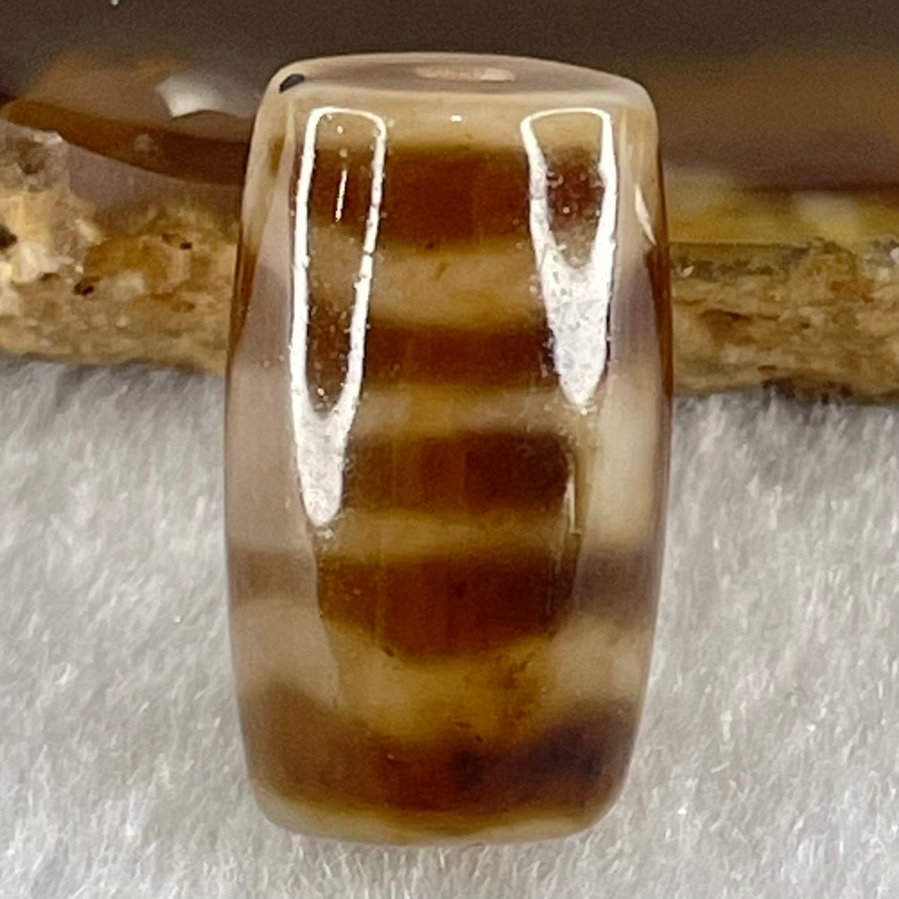 Natural Powerful Tibetan Old Oily Agate Sky Door Serenity 1 Eye Dzi Bead Heavenly Master (Tian Zhu) 一眼天门天诛 4.65g 19.8 by 11.7mm - Huangs Jadeite and Jewelry Pte Ltd