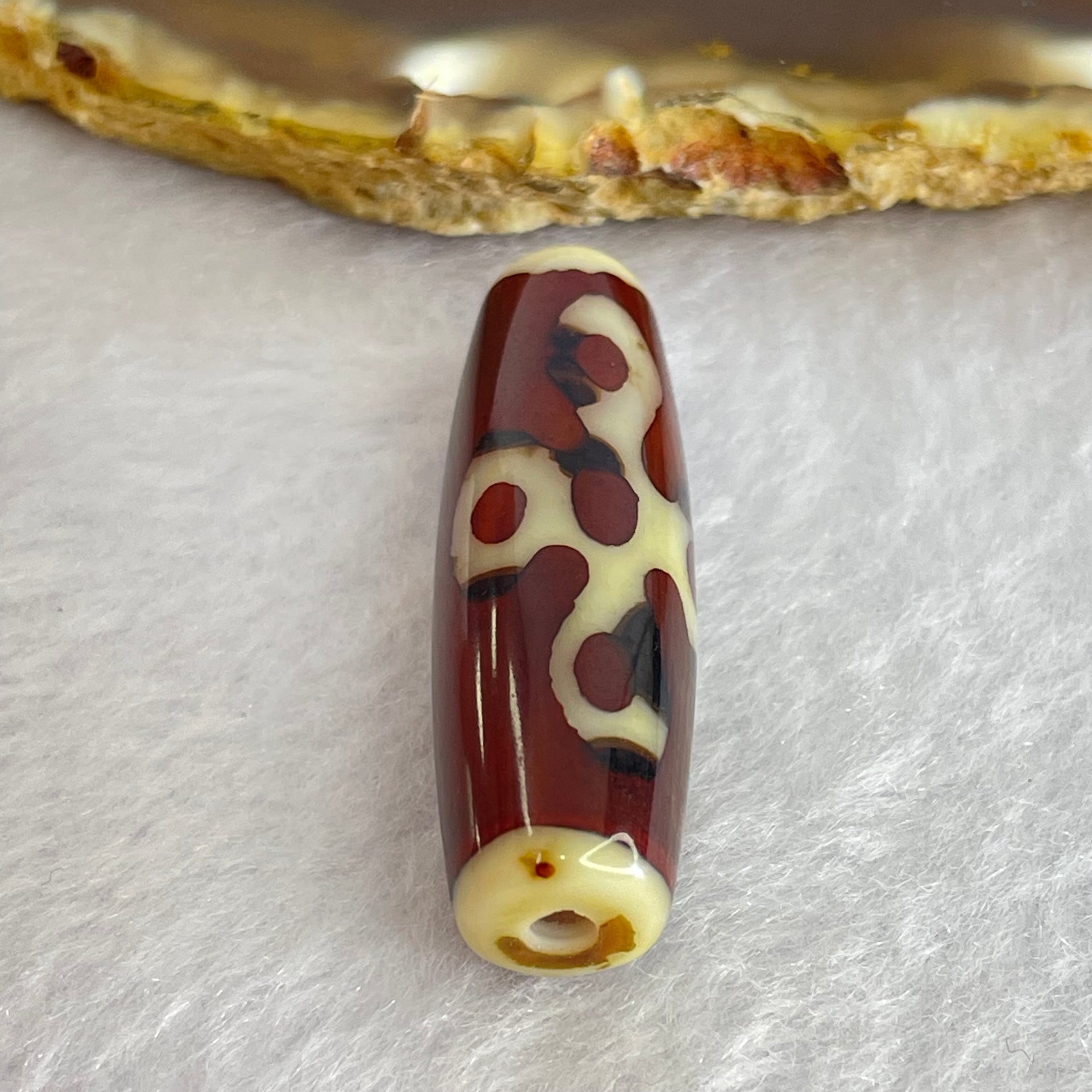 Natural Powerful Tibetan Old Oily Agate 5 Eyes Lightning Dzi Bead Heavenly Master (Tian Zhu) 五眼闪电天珠 8.26g 37.3 by 11.9mm - Huangs Jadeite and Jewelry Pte Ltd