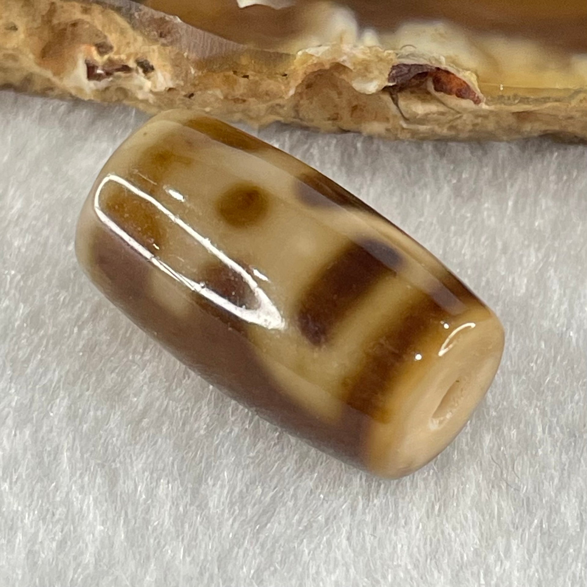 Natural Powerful Tibetan Old Oily Agate Double Cai Shen Dzi Bead Heavenly Master (Tian Zhu) 双财神长天珠 4.84g 20.4 by 11.6mm - Huangs Jadeite and Jewelry Pte Ltd