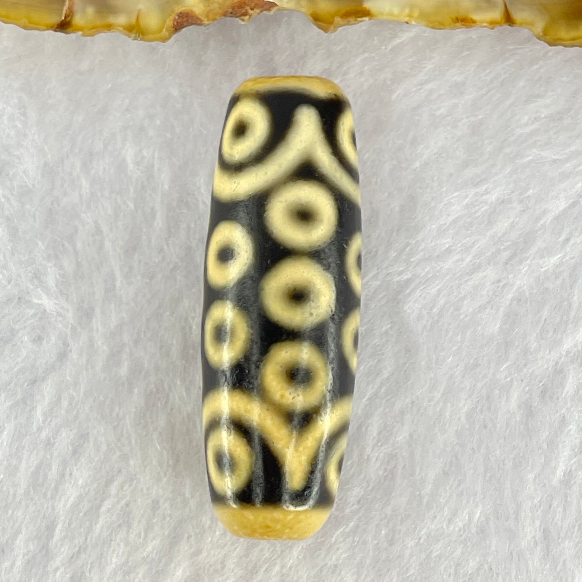 Natural Powerful Tibetan Old Oily Agate 21 Eyes Dzi Bead Heavenly Master (Tian Zhu) 二一眼天诛 10.19g 38.5 by 13.1mm - Huangs Jadeite and Jewelry Pte Ltd