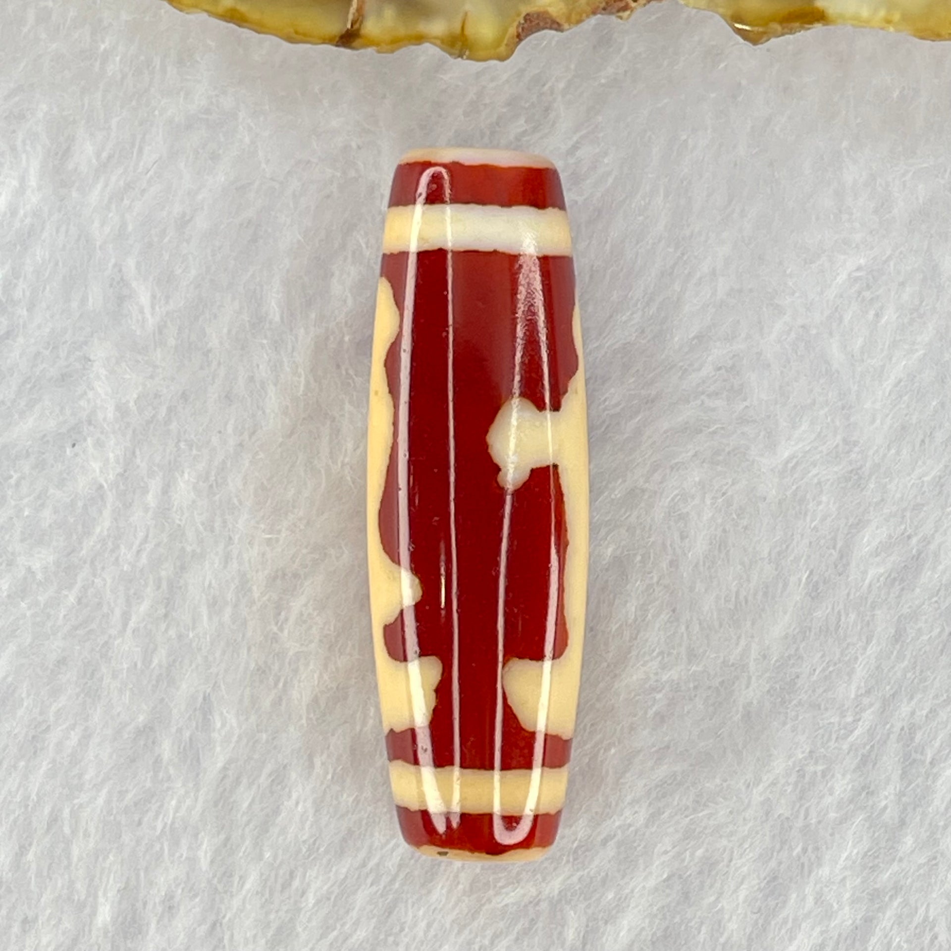 Natural Powerful Tibetan Old Oily Red and Yellowish White Agate Guan Yin Dzi Bead Heavenly Master (Tian Zhu) 观音天诛 8.34g 37.9 by 11.9mm - Huangs Jadeite and Jewelry Pte Ltd