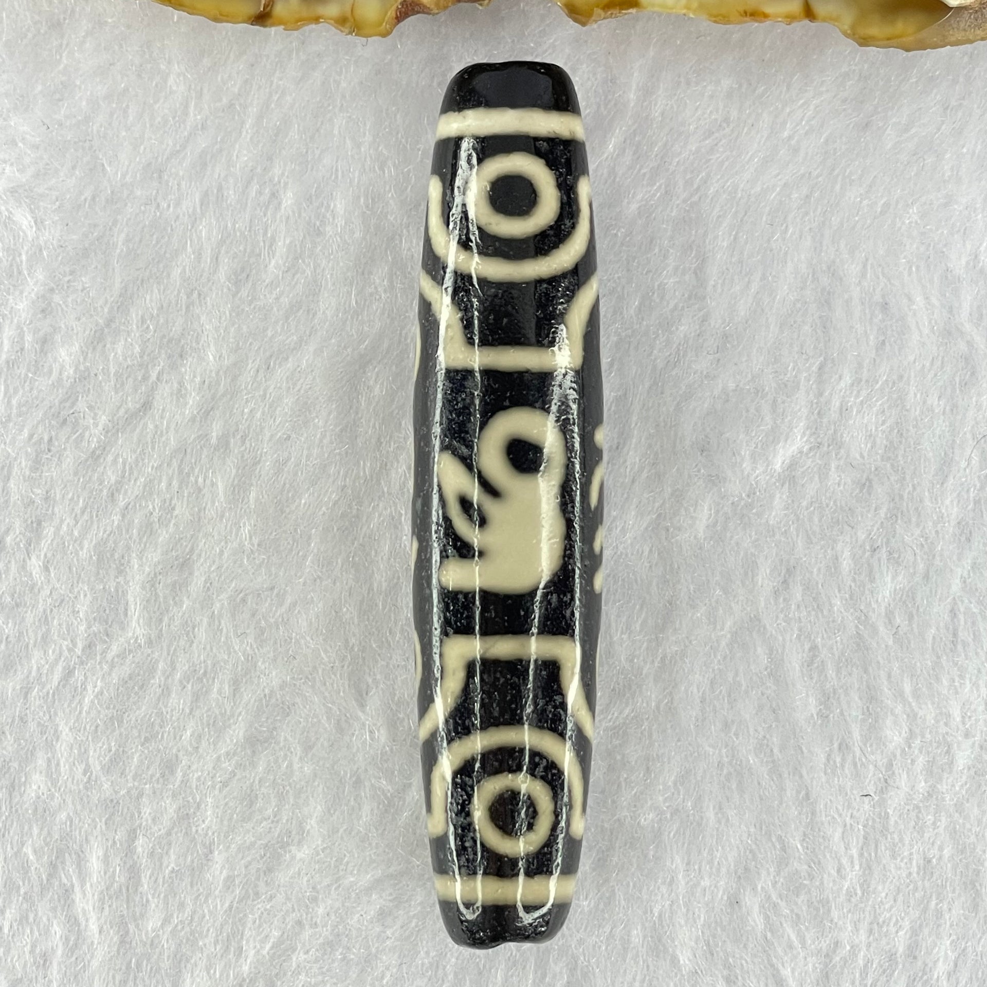 Natural Powerful Tibetan Old Oily Agate 8 Eyes Om Mani Padme Hum Dzi Bead Heavenly Master (Tian Zhu) 六字箴言八眼天珠 15.10g 58.7 by 12.8mm - Huangs Jadeite and Jewelry Pte Ltd