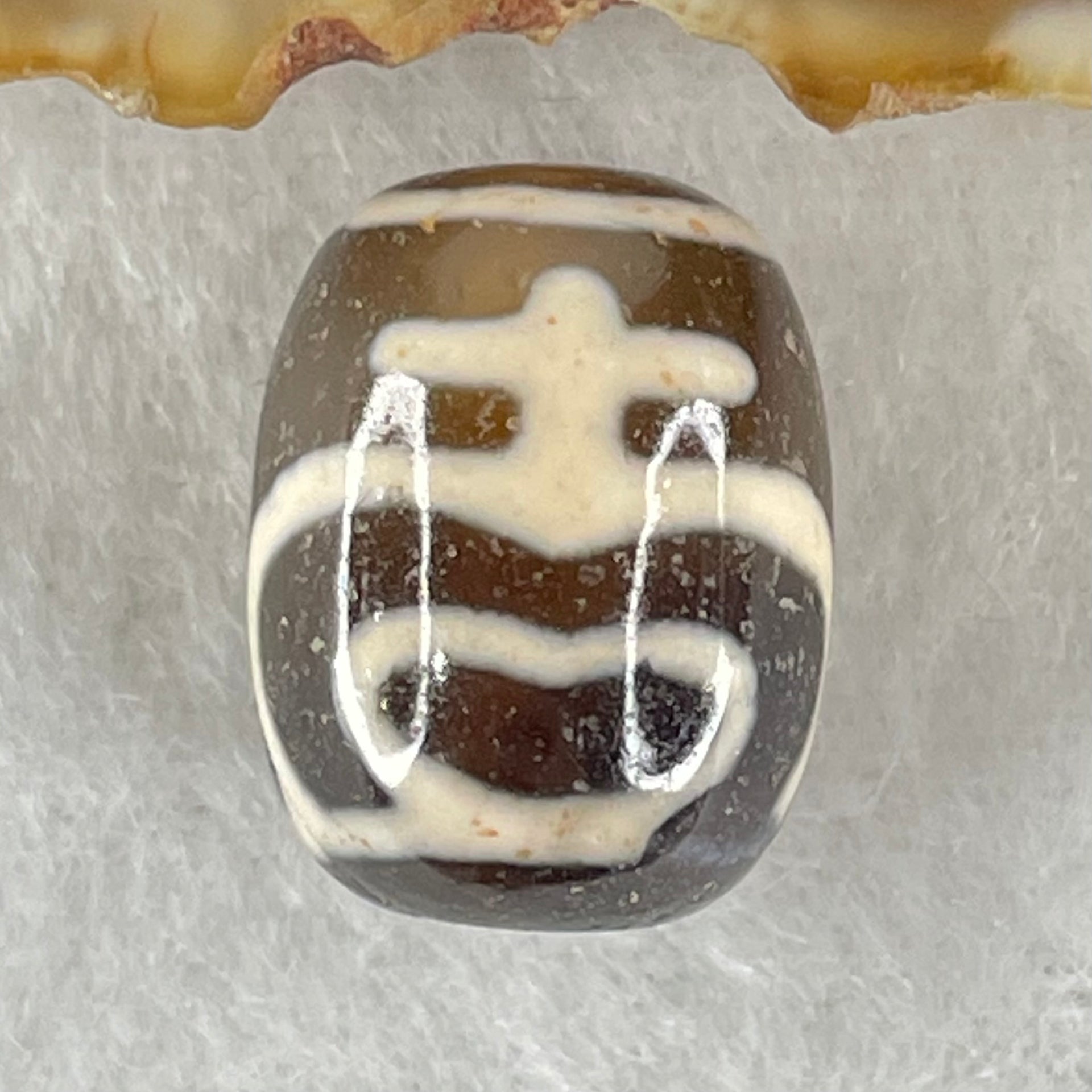 Natural Powerful Tibetan Old Oily Agate Double Nectar Vessel Dzi Bead Heavenly Master (Tian Zhu) 花蜜容器眼天珠 4.67g 17.3 by 13.3mm - Huangs Jadeite and Jewelry Pte Ltd