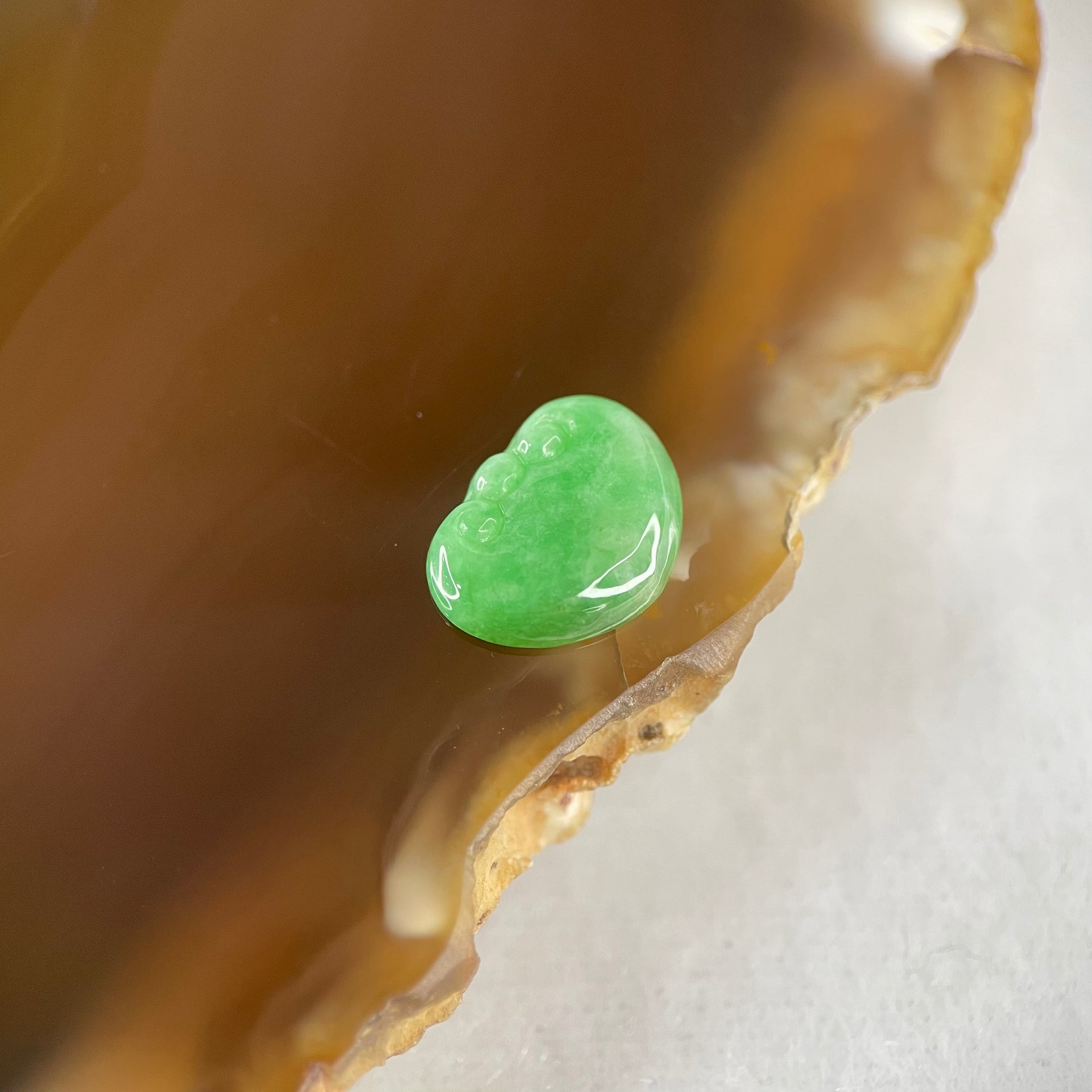 Type A Old Mine Full Green Jadeite Ruyi Charm Stone For Setting 0.44g 11.1 by 8.6 by 2.3mm - Huangs Jadeite and Jewelry Pte Ltd