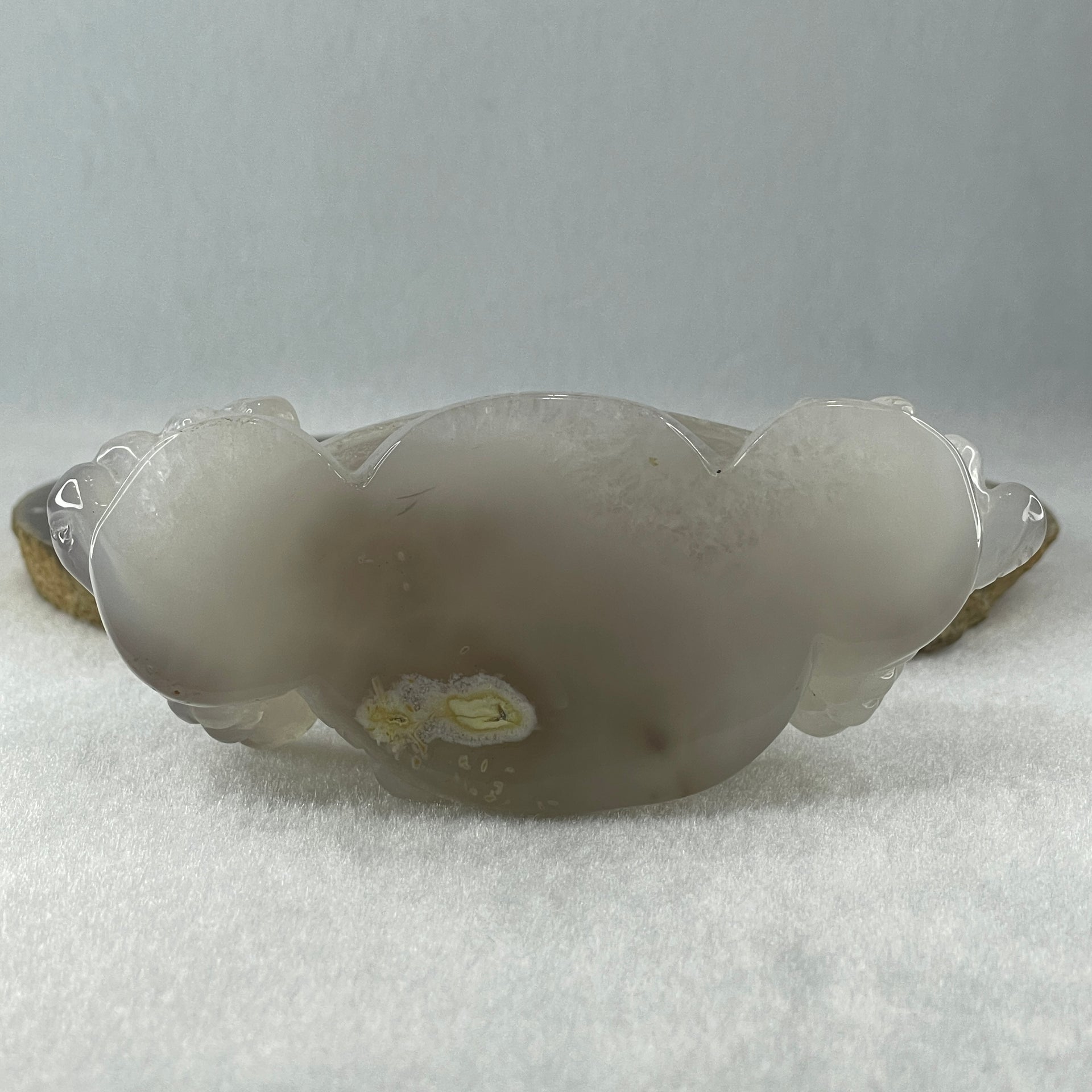 Natural White with Light Wuji Agate with Crystal 3 Legged Toast Display 318.2g 116.0 by 45.0 by 62.0mm - Huangs Jadeite and Jewelry Pte Ltd