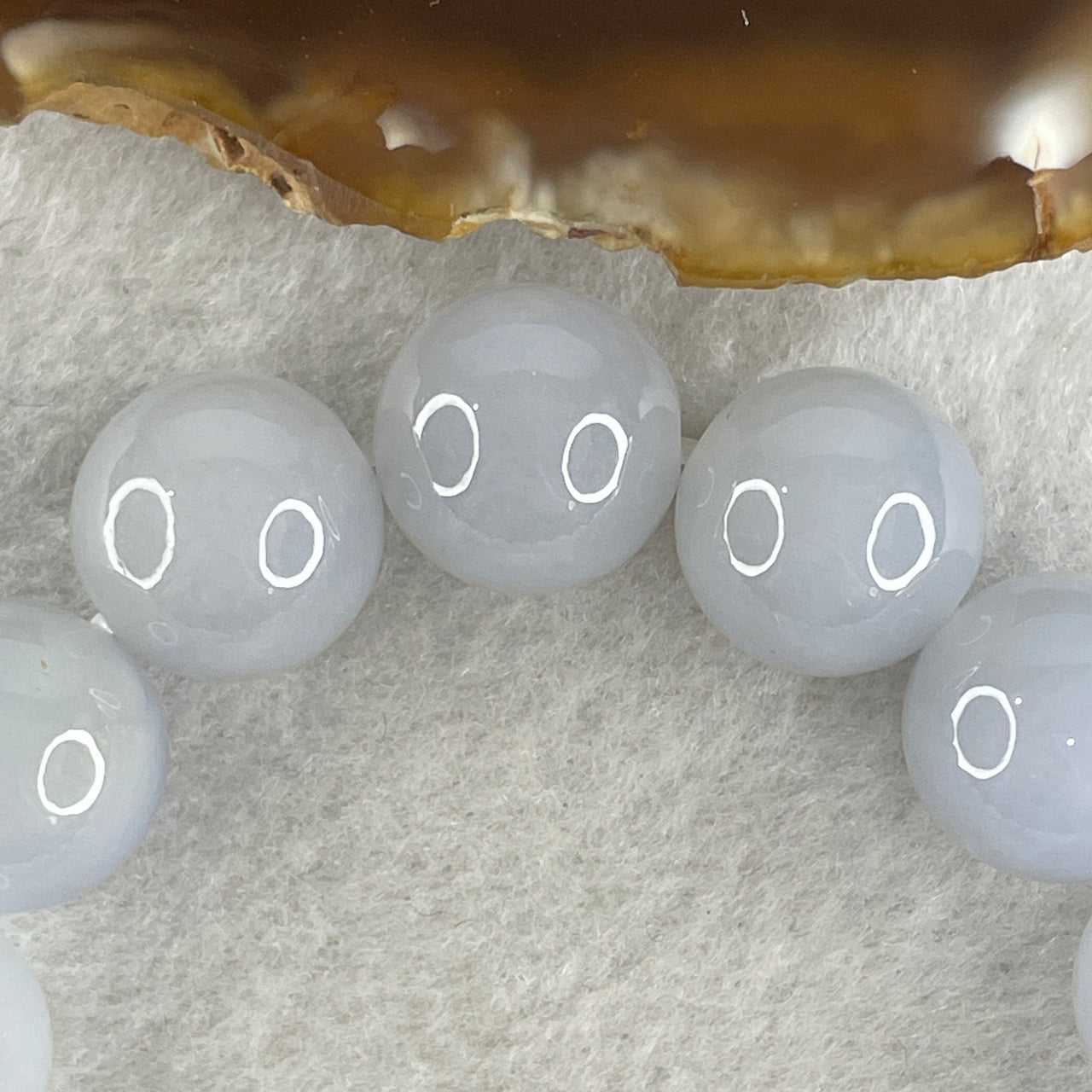 Good Grade Type A Jelly Lavender Jadeite Beads Bracelet 58.50g 15cm Diameter 13.4mm 15 Beads - Huangs Jadeite and Jewelry Pte Ltd