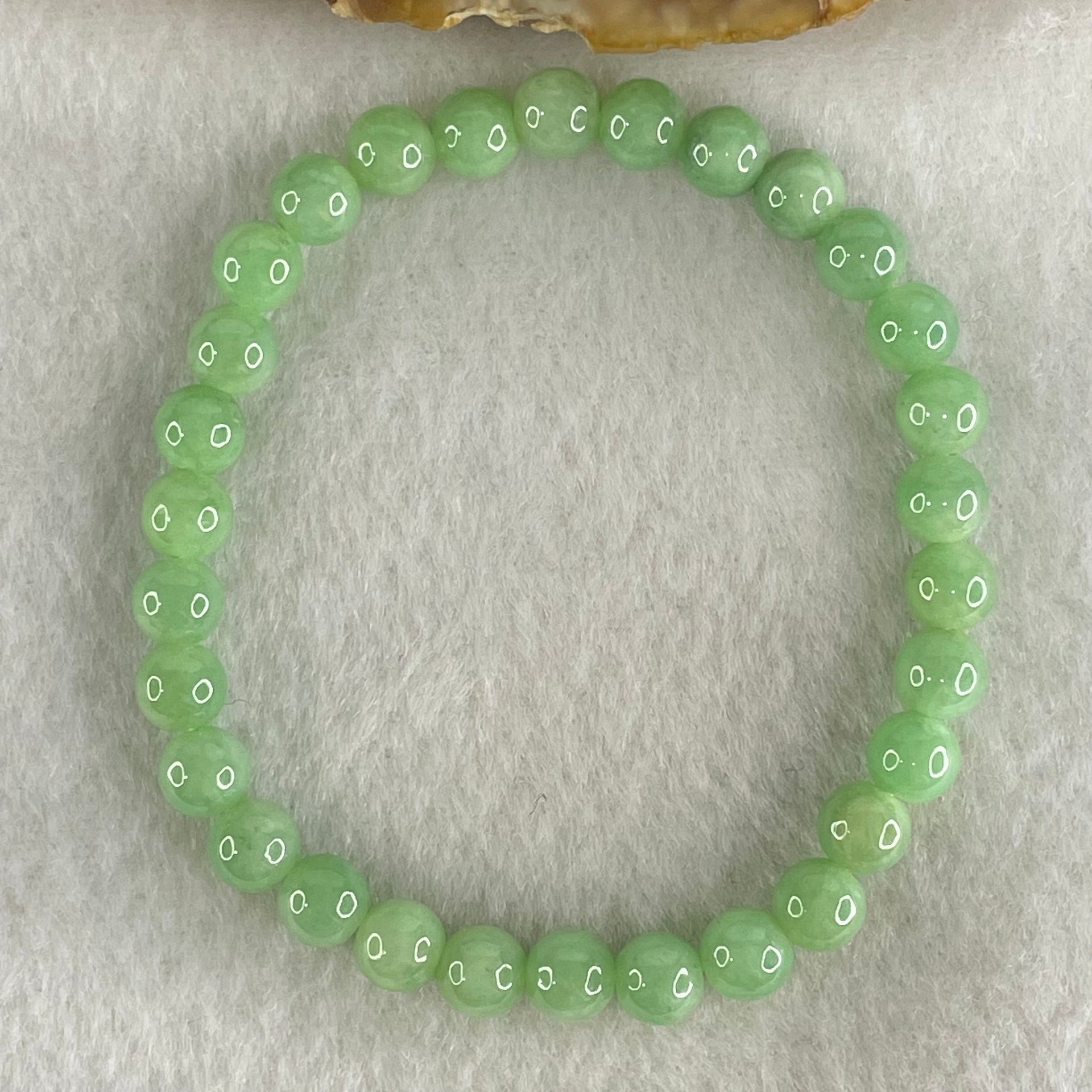 Type A Intense Bright Apple Green Jadeite Beads Bracelet 11.49g 15cm 6.1mm 30 Beads - Huangs Jadeite and Jewelry Pte Ltd