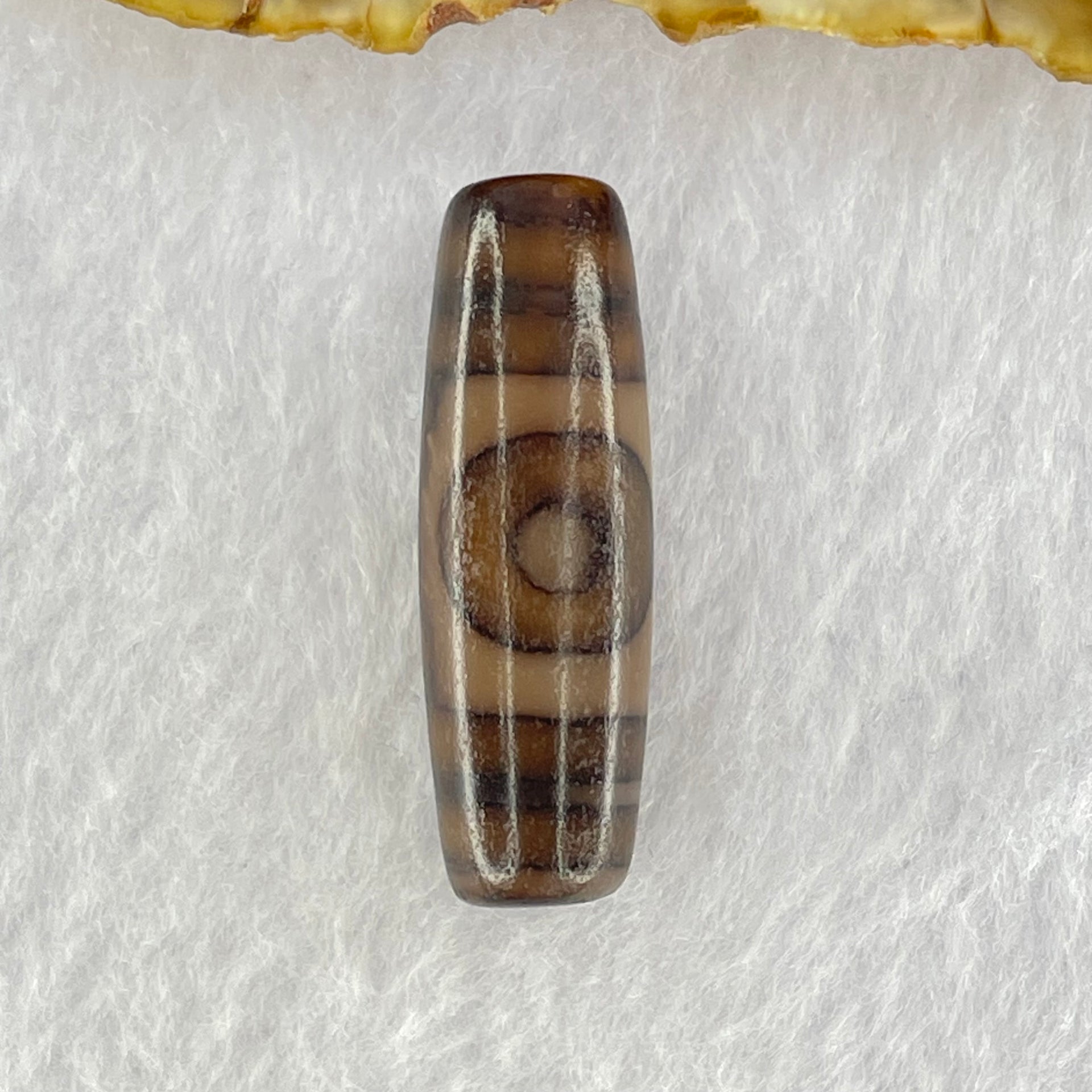 Natural Powerful Tibetan Old Oily Agate Sky Door Serenity 1 Eye Dzi Bead Heavenly Master (Tian Zhu) 一眼天诛 8.00g 35.9 by 4.9mm - Huangs Jadeite and Jewelry Pte Ltd