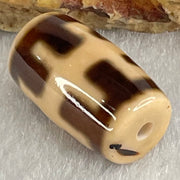Natural Powerful Tibetan Old Oily Agate Patina Guiren Tairen Human Dzi Bead Totem Amulet Heavenly Master (Tian Zhu) 贵人天诛 4.62g 19.8 by 11.6mm - Huangs Jadeite and Jewelry Pte Ltd