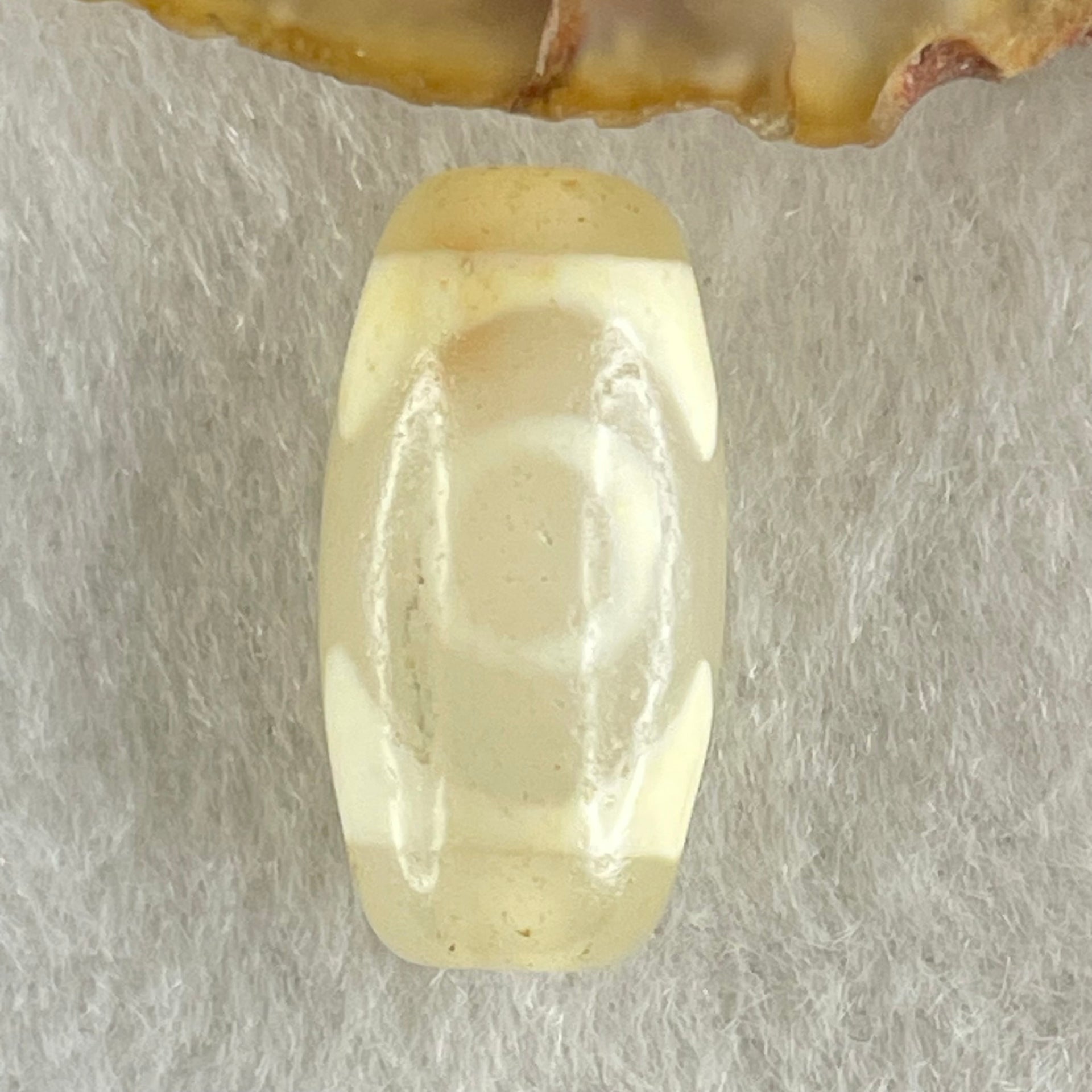 Natural Powerful Tibetan Old Oily Agate 3 Eyes Dzi Bead Heavenly Master (Tian Zhu) 三眼天诛 3.17g 20.1 by 10.4mm - Huangs Jadeite and Jewelry Pte Ltd