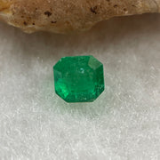 Natural Colombia Vivid Green Emerald (Beryl) Cut-Cornered Square Step cut 0.49ct 4.4 by 4.4 by 3.6mm - Huangs Jadeite and Jewelry Pte Ltd
