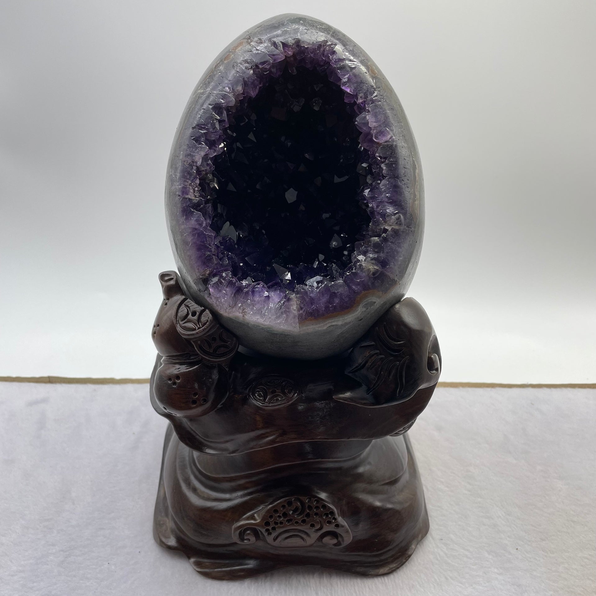 Natural Deep Purple Amethyst Egg with Wooden Stand Display Total 4,721.8g 155.0 by 165.0 by 265.0mm - Huangs Jadeite and Jewelry Pte Ltd