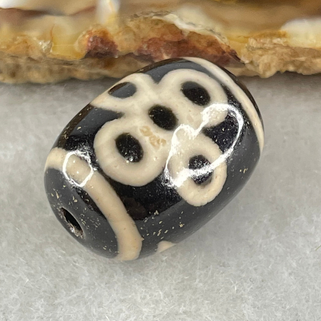 Natural Powerful Tibetan Old Oily Agate 5 Eyes Lightning Dzi Bead Heavenly Master (Tian Zhu) 五眼闪电天珠 4.71g 17.8 by 13.3mm - Huangs Jadeite and Jewelry Pte Ltd