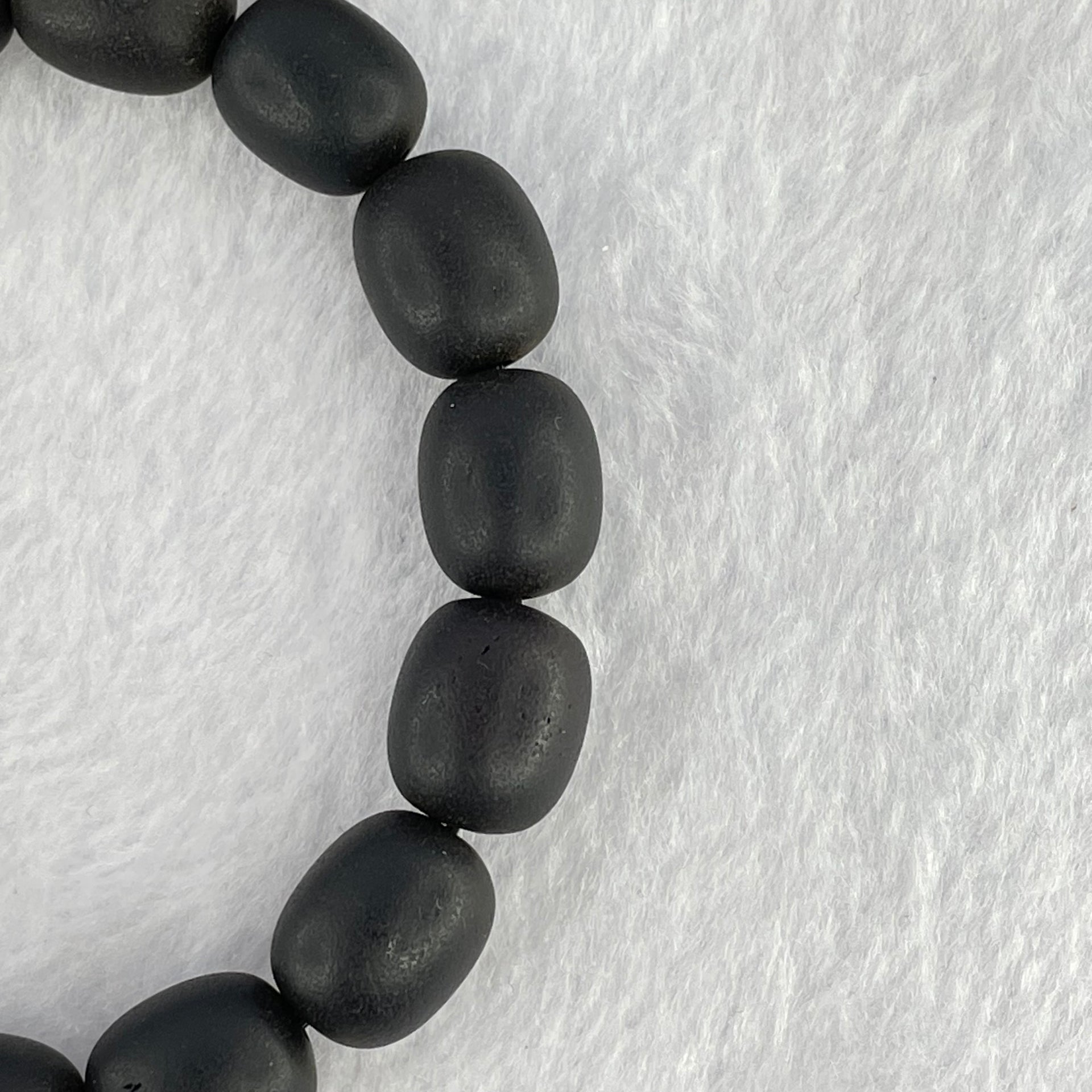 Natural Dark Matt Black Amber Beads Bracelet 天然大黑天翁琥珀手链 16.96g 18cm 11.7mm 15 Beads - Huangs Jadeite and Jewelry Pte Ltd