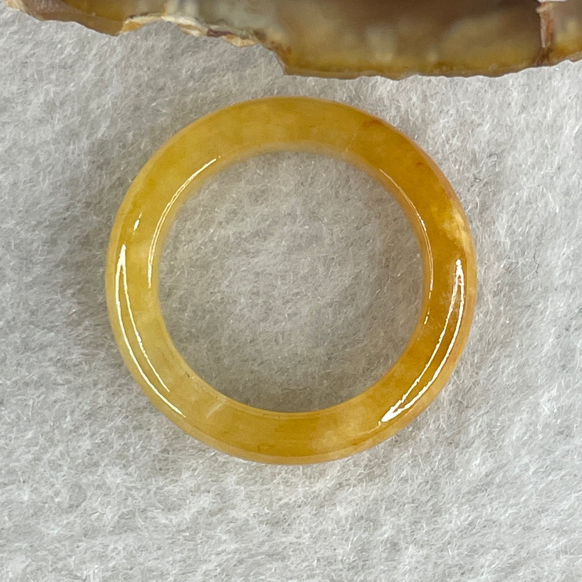 Natural Type A Yellowish Jadeite Ring 2.56g 4.7 by 3.5mm US 5.7 HK 12.4 (Internal Lines) - Huangs Jadeite and Jewelry Pte Ltd