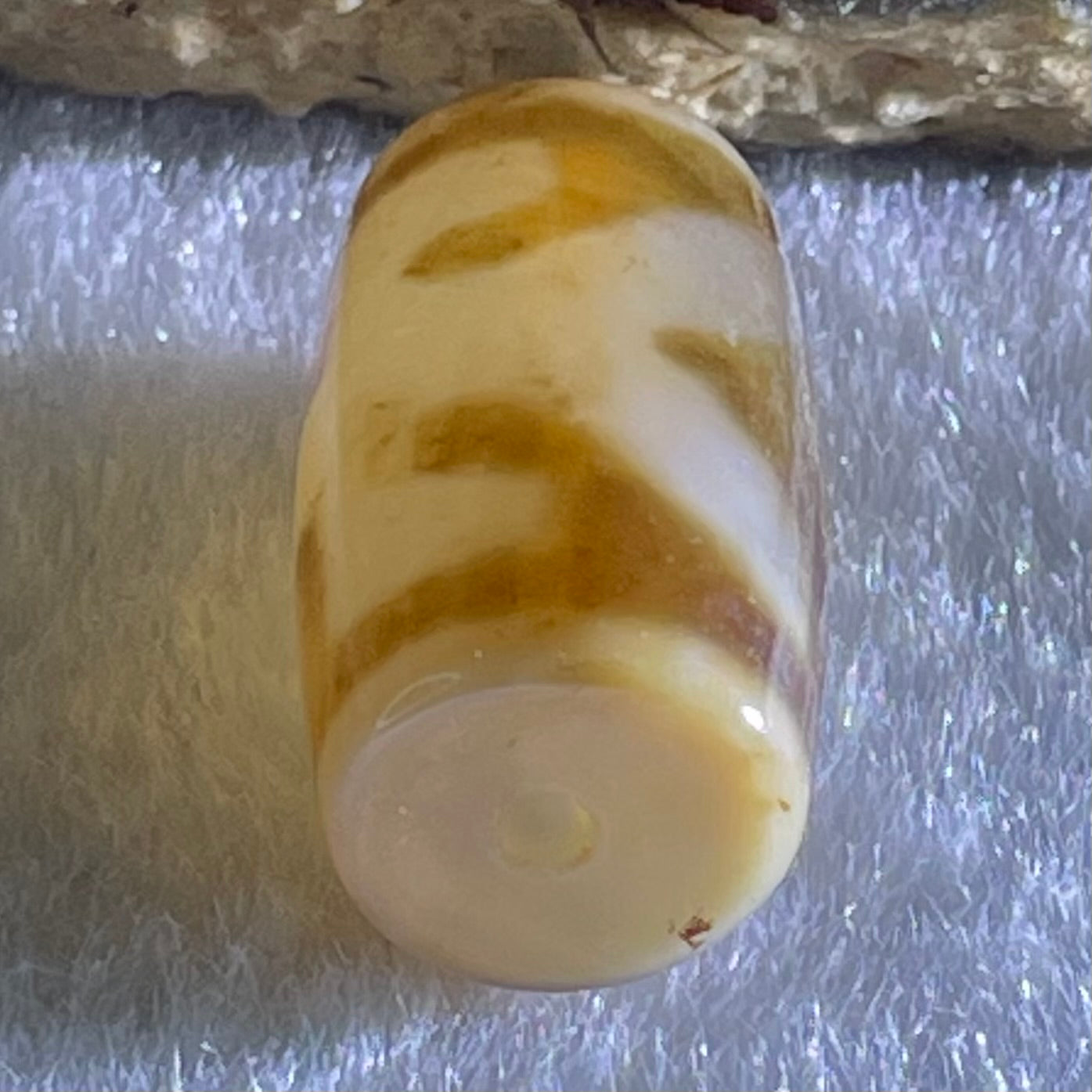 Natural Powerful Tibetan Old Oily Agate Patina Guiren Tairen Human Dzi Bead Totem Amulet Heavenly Master (Tian Zhu) 贵人天诛 4.77g 19.6 by 11.6mm - Huangs Jadeite and Jewelry Pte Ltd