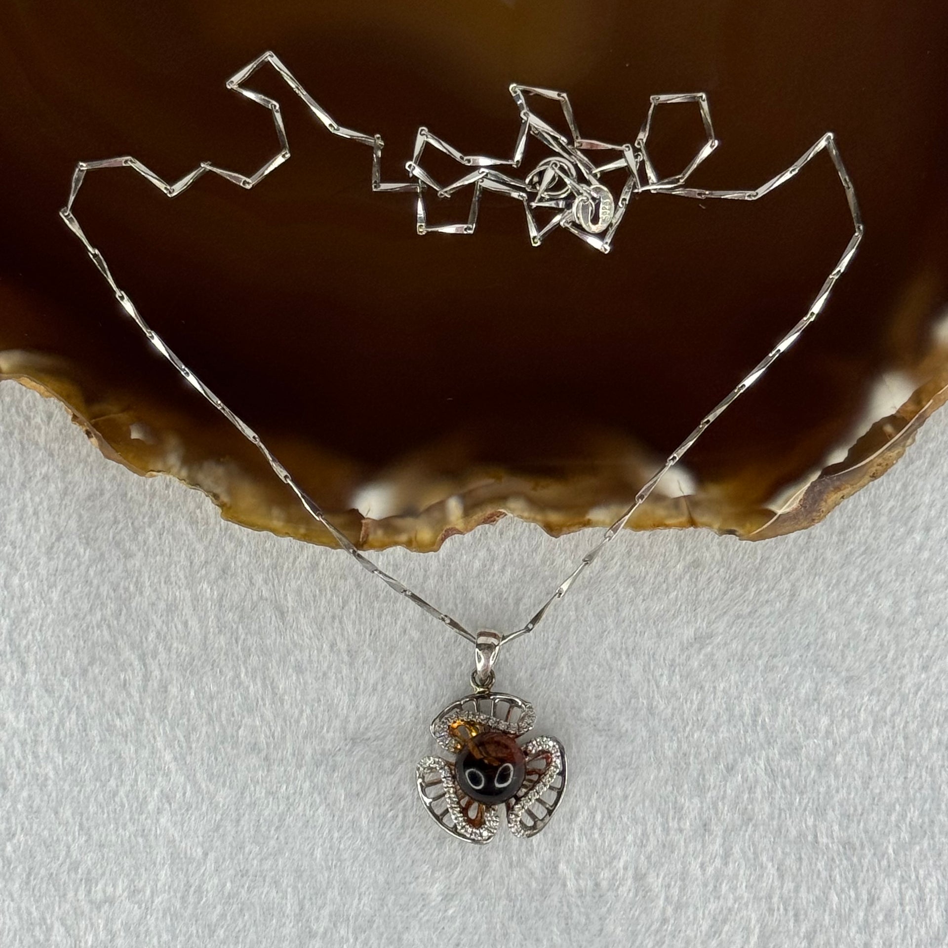 Natural Amber with Cubic Zirconia in S925 Sliver Pendent Necklace 4.04g 7.8mm - Huangs Jadeite and Jewelry Pte Ltd