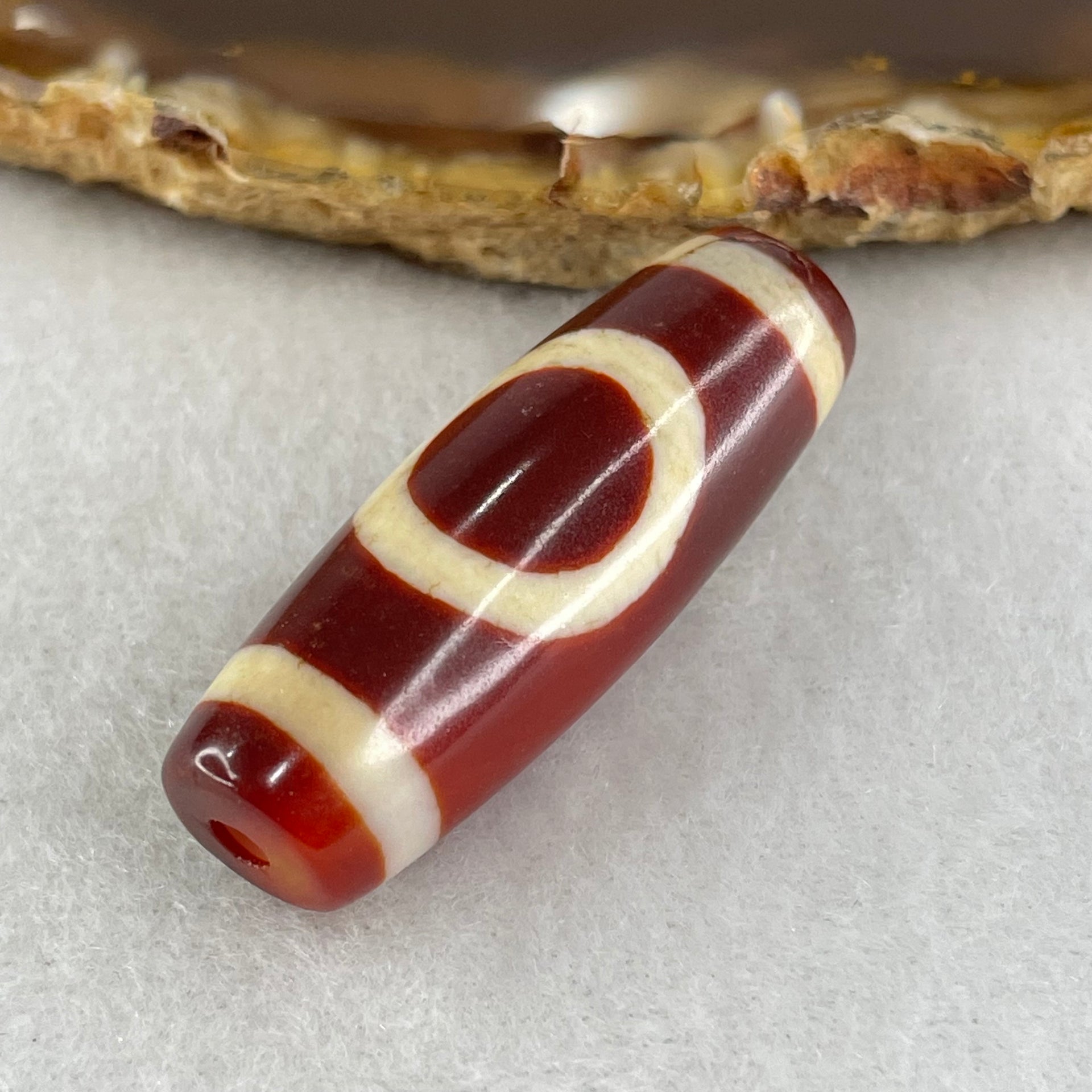 Natural Powerful Tibetan Old Oily Red White Agate One Eye Earth Element Dzi Bead Heavenly Master (Tian Zhu) 一眼土元素天珠 9.05g 36.4 by 12.8mm - Huangs Jadeite and Jewelry Pte Ltd